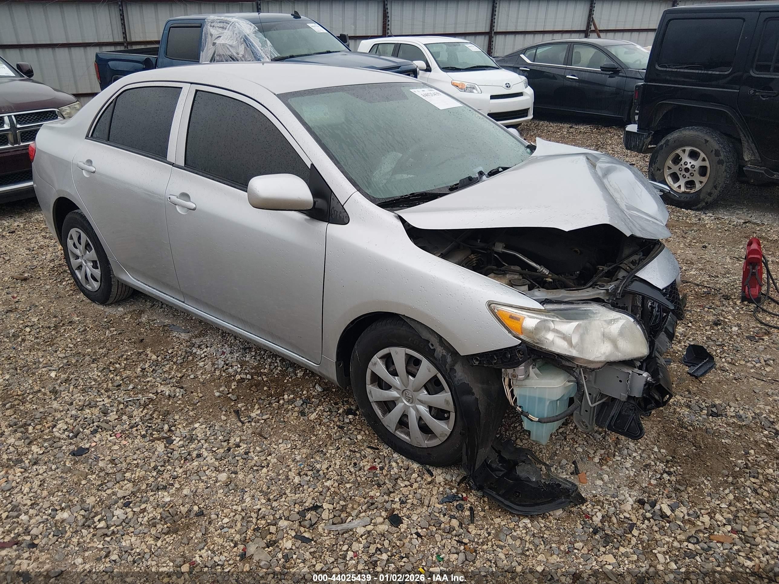 2010 Toyota Corolla Le Silver vin: 2T1BU4EE4AC361456