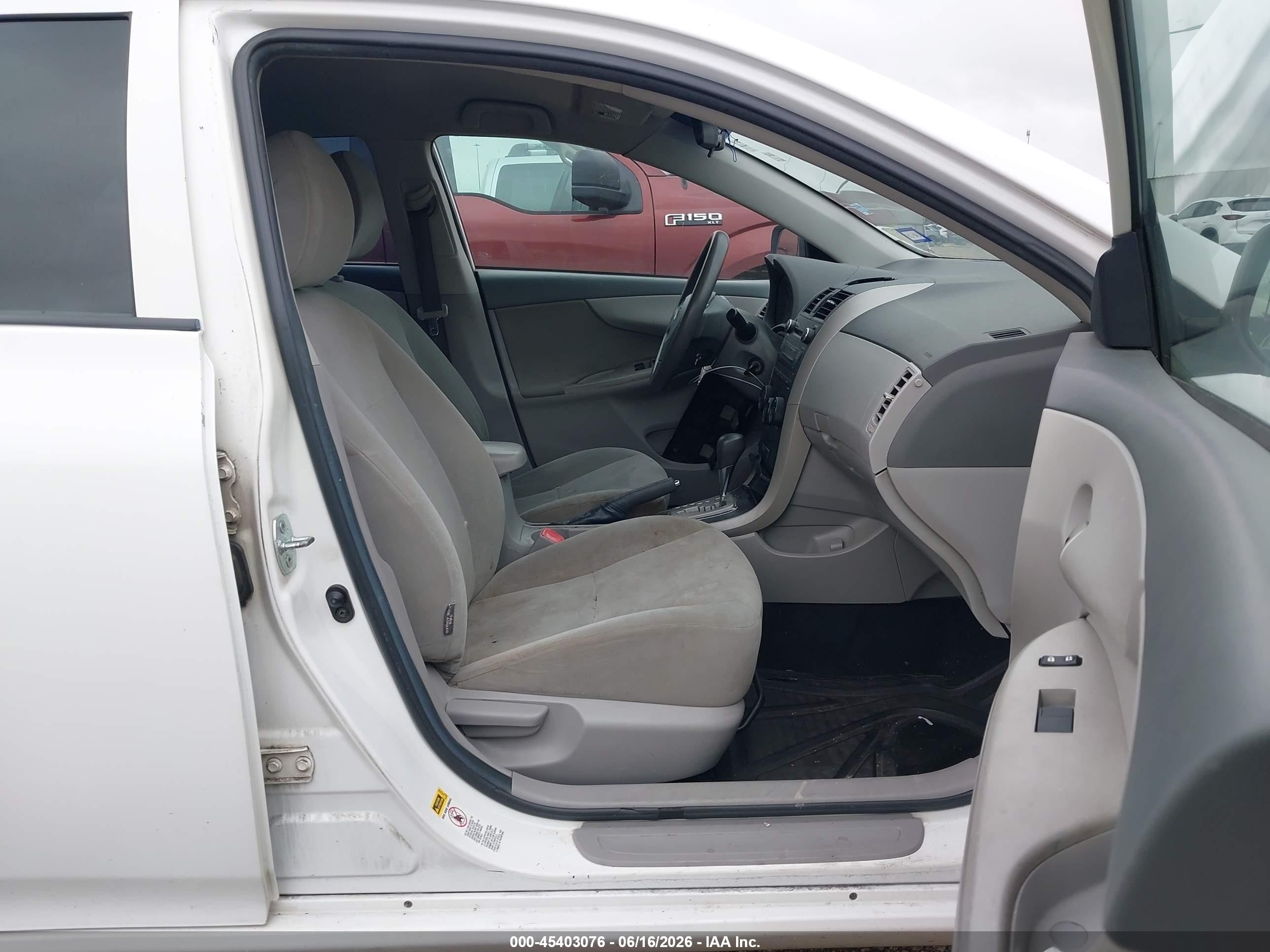 2010 Toyota Corolla Le White vin: 2T1BU4EE4AC376295