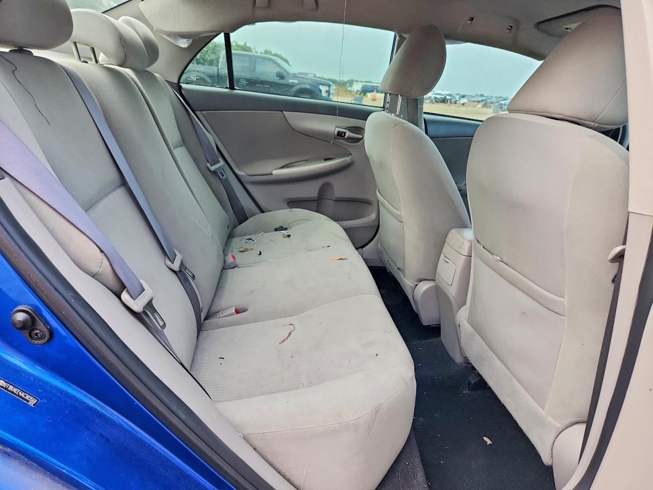 2010 Toyota Corolla Le Blue vin: 2T1BU4EE4AC383568