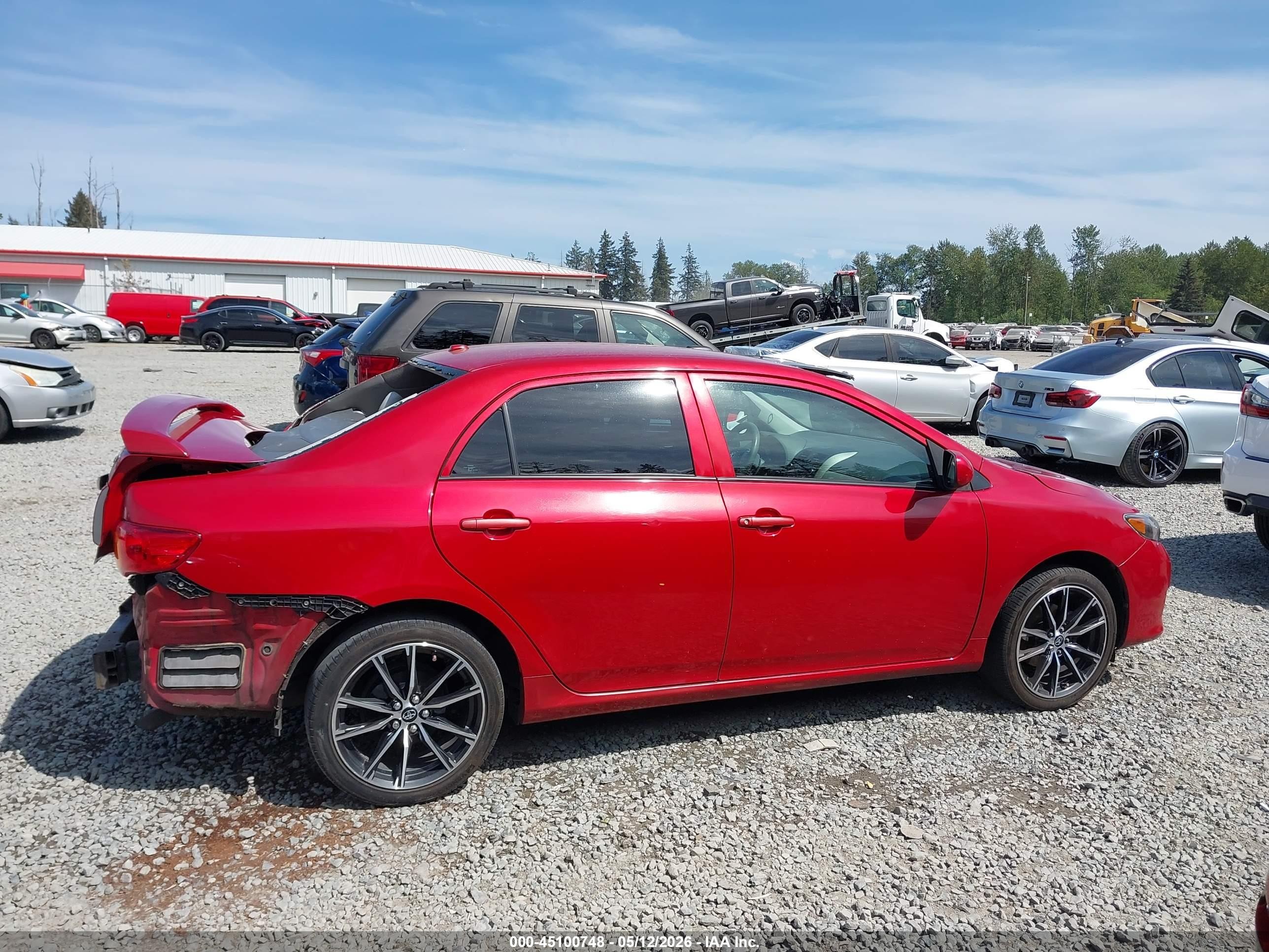 2010 Toyota Corolla Le Red vin: 2T1BU4EE4AC400806