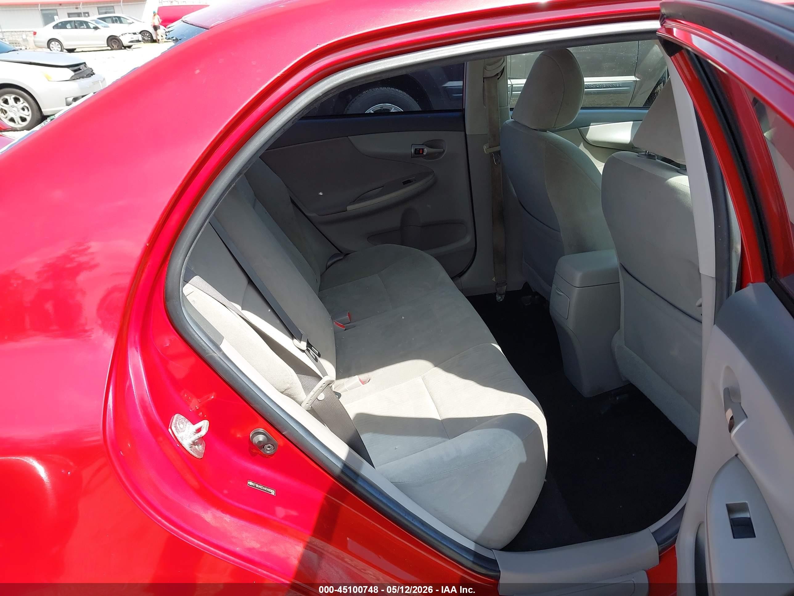 2010 Toyota Corolla Le Red vin: 2T1BU4EE4AC400806