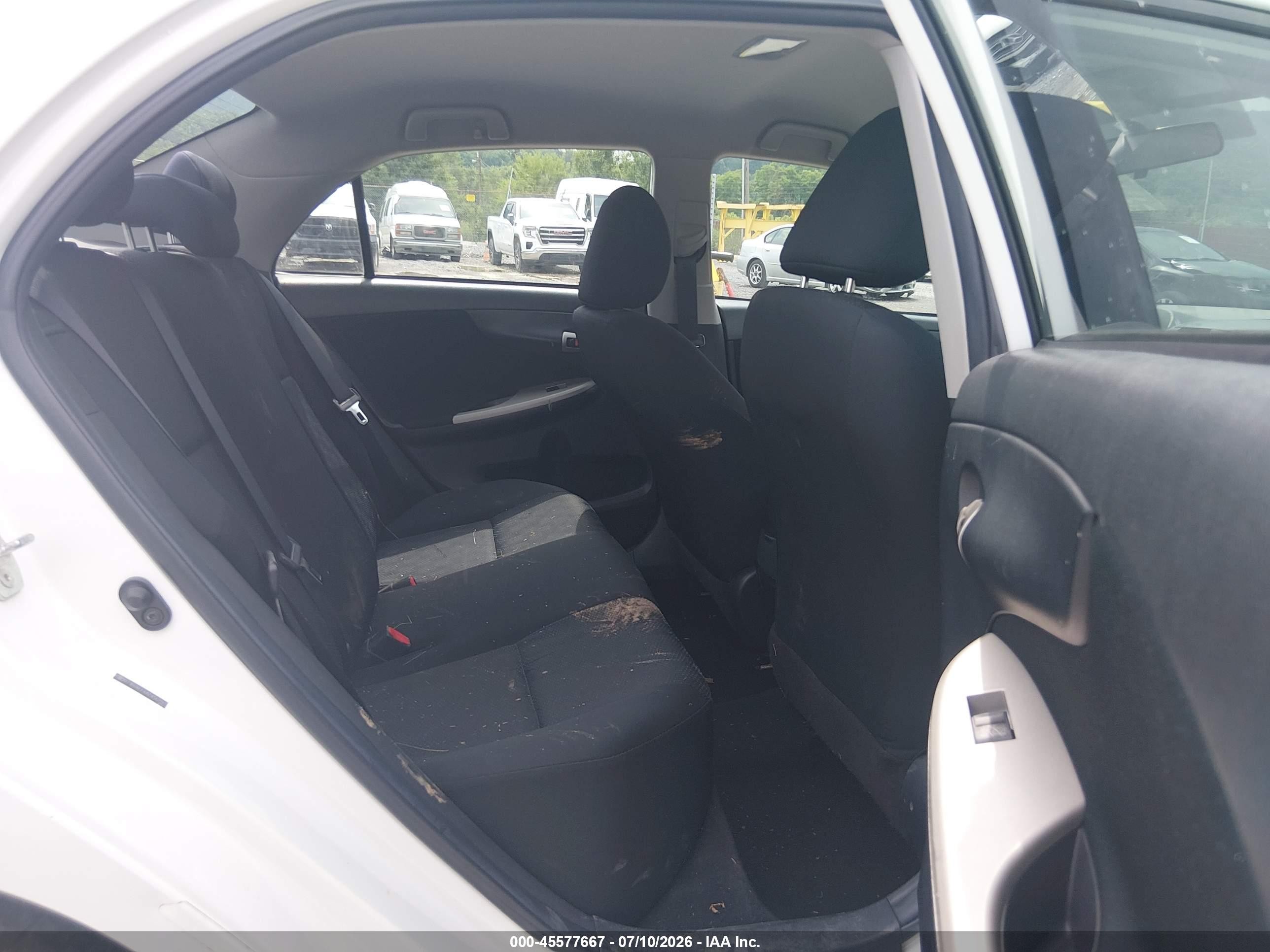 2010 Toyota Corolla S White vin: 2T1BU4EE4AC456700