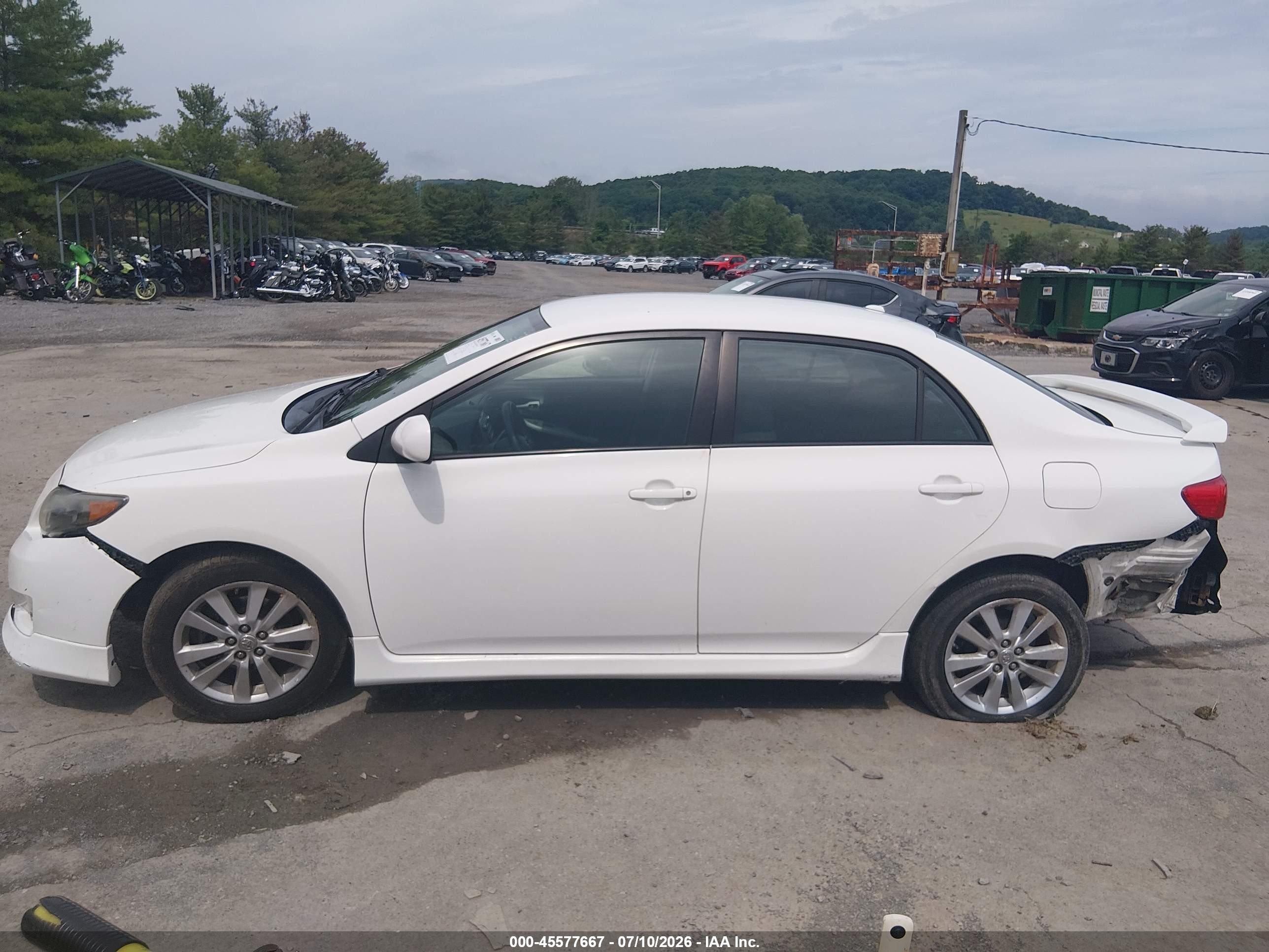2010 Toyota Corolla S White vin: 2T1BU4EE4AC456700