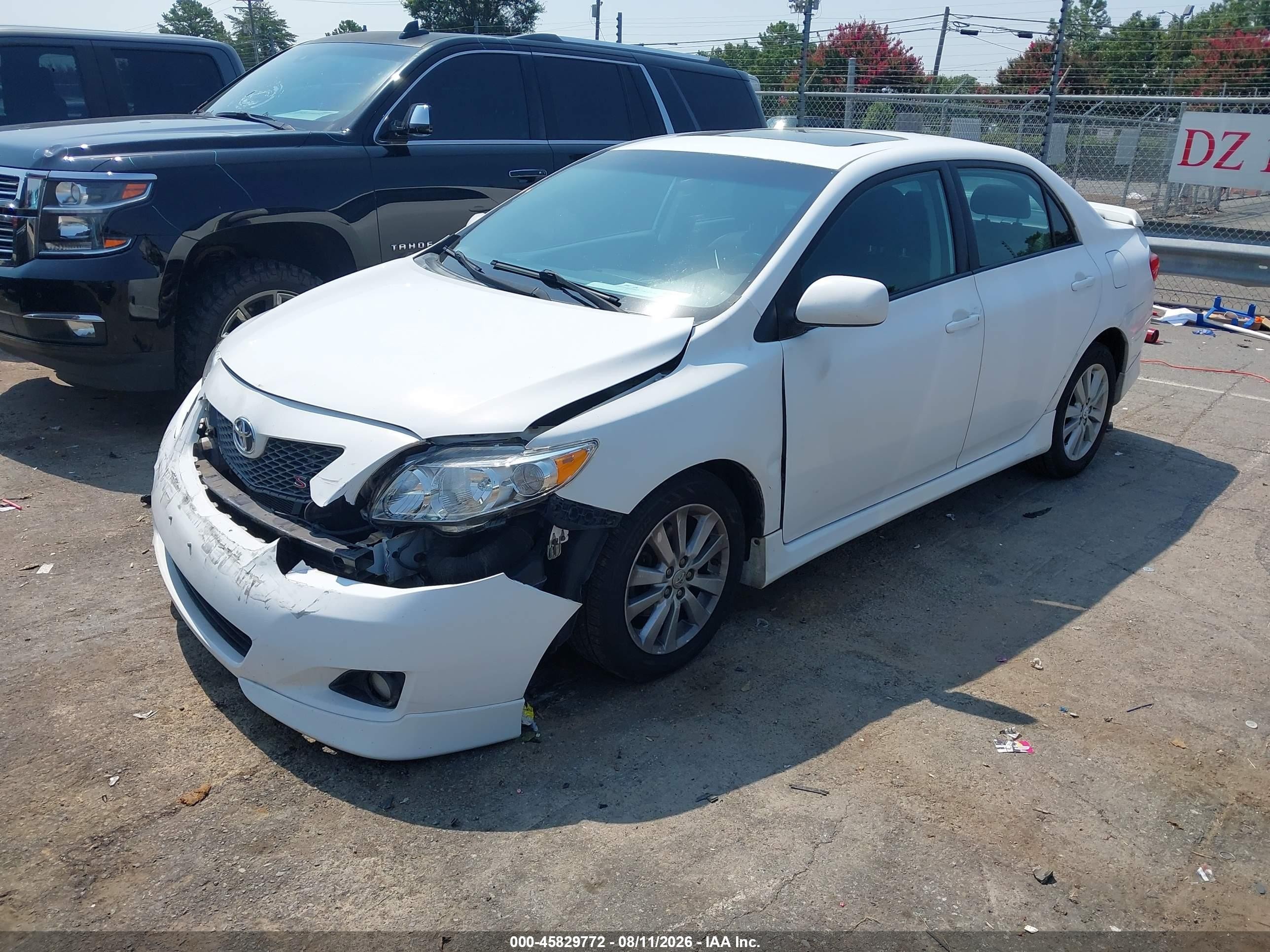 2010 Toyota Corolla S Белый vin: 2T1BU4EE4AC457555