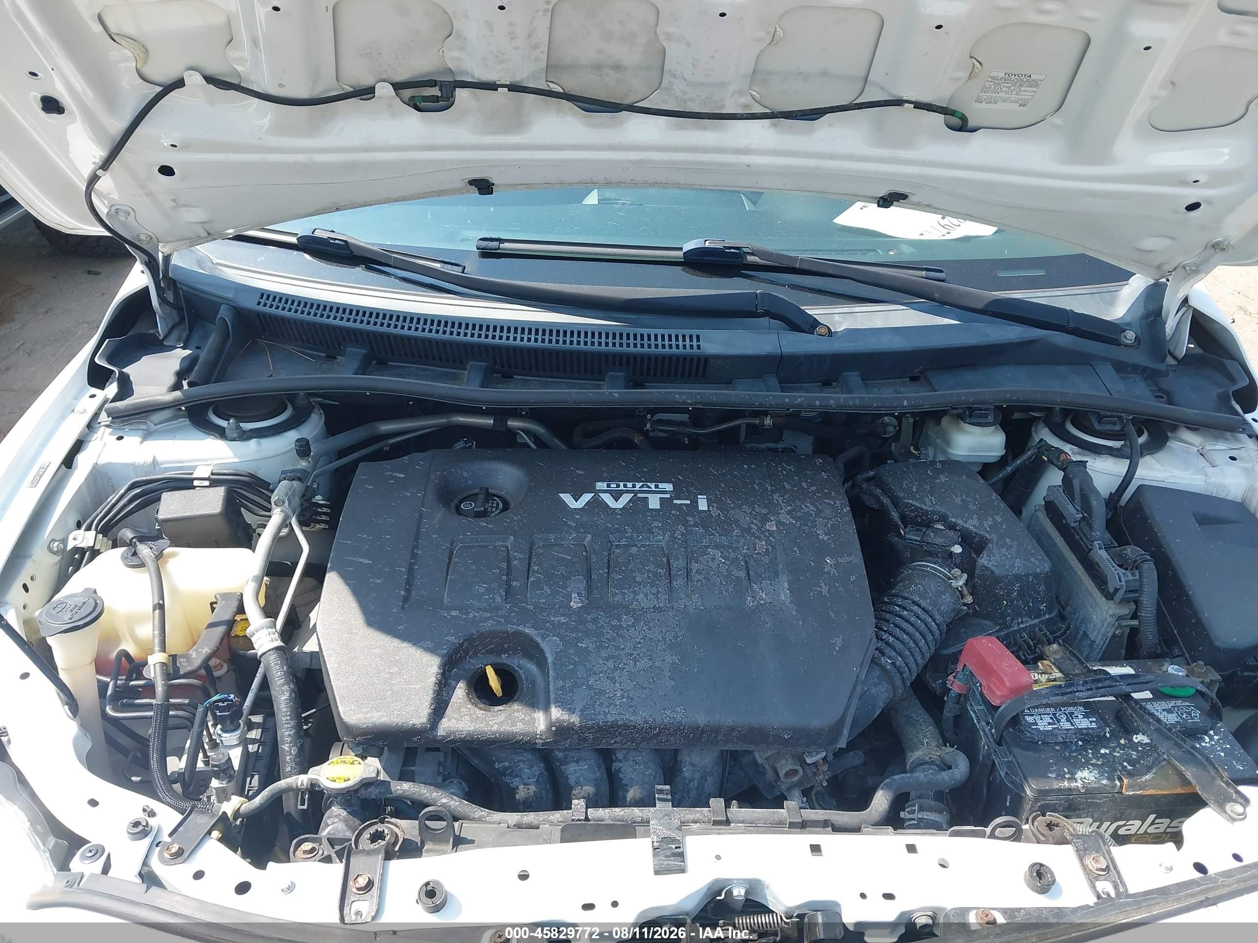 2010 Toyota Corolla S Белый vin: 2T1BU4EE4AC457555