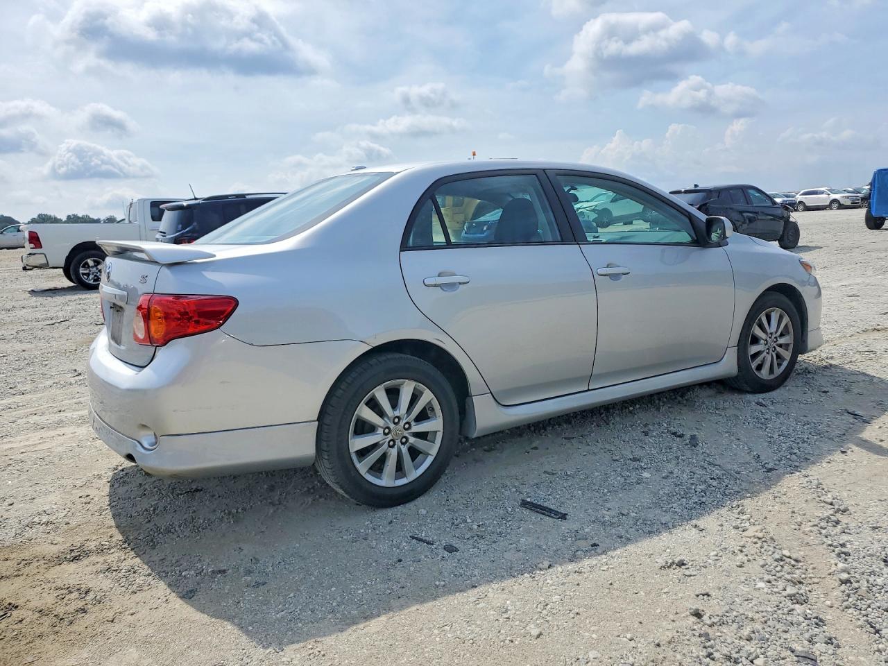2010 Toyota Corolla S Silver vin: 2T1BU4EE4AC462013