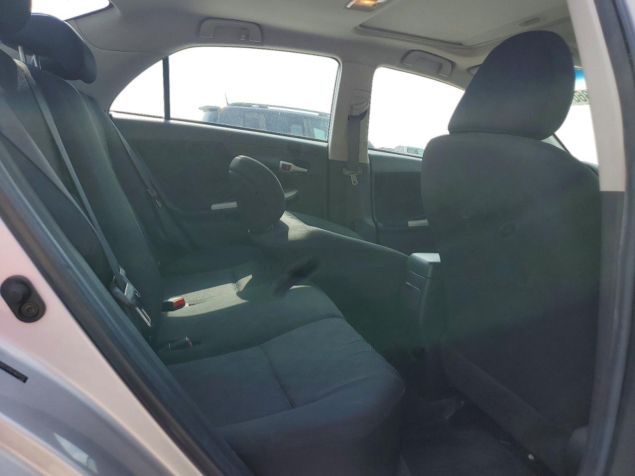 2010 Toyota Corolla S Silver vin: 2T1BU4EE4AC462013