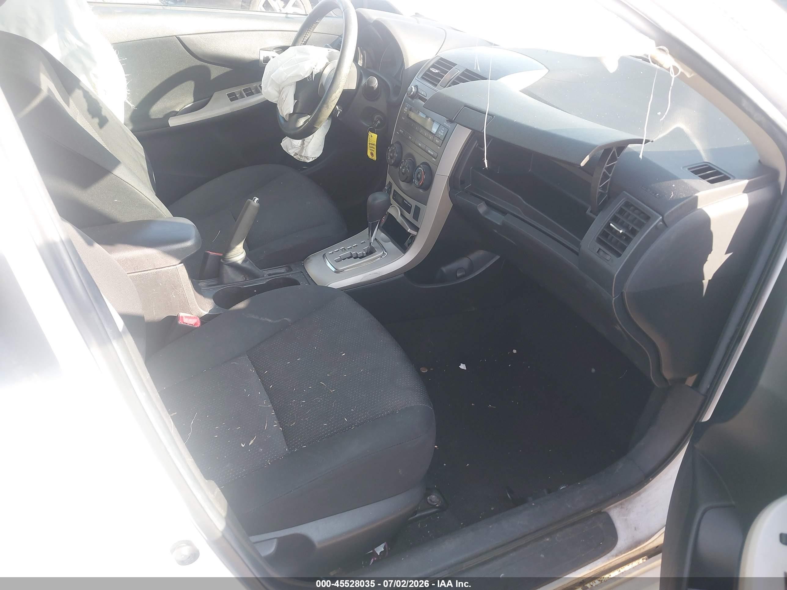 2010 Toyota Corolla S White vin: 2T1BU4EE4AC464179