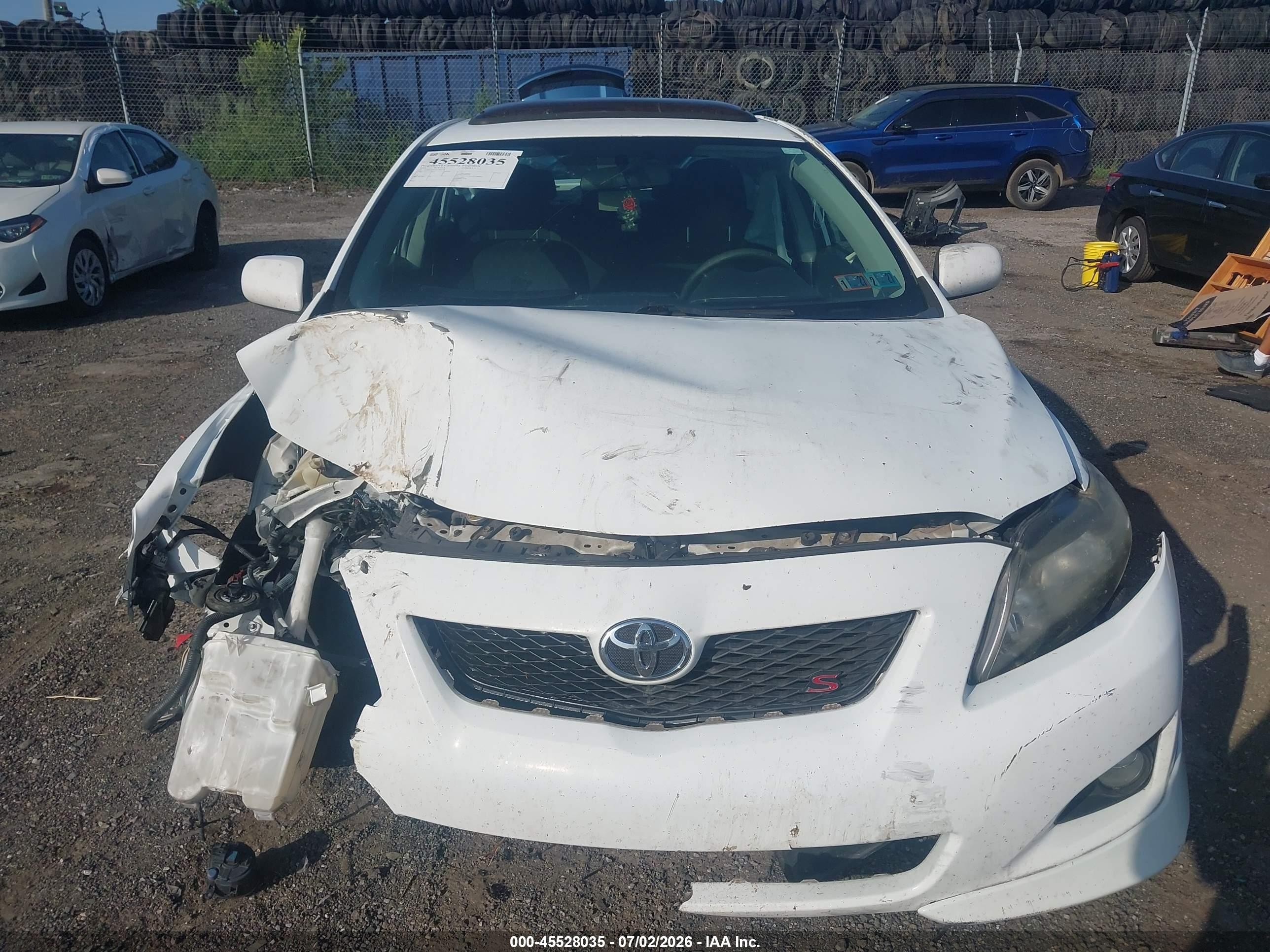 2010 Toyota Corolla S White vin: 2T1BU4EE4AC464179