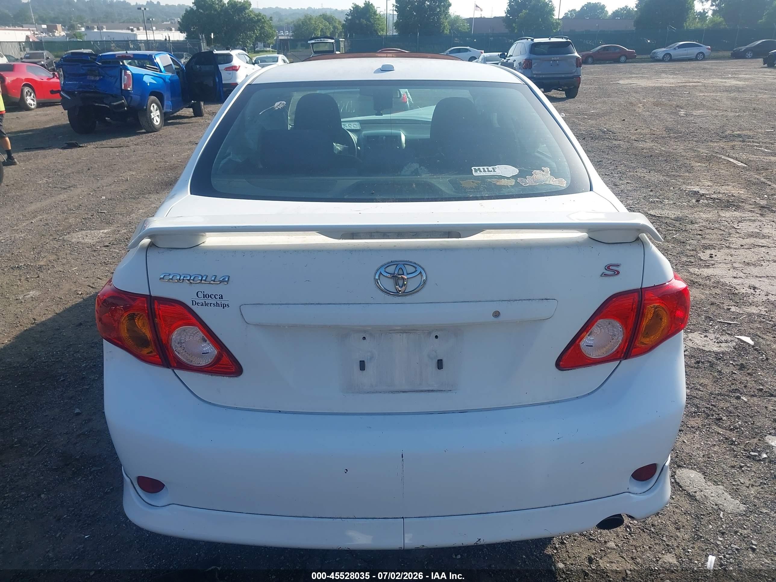 2010 Toyota Corolla S White vin: 2T1BU4EE4AC464179