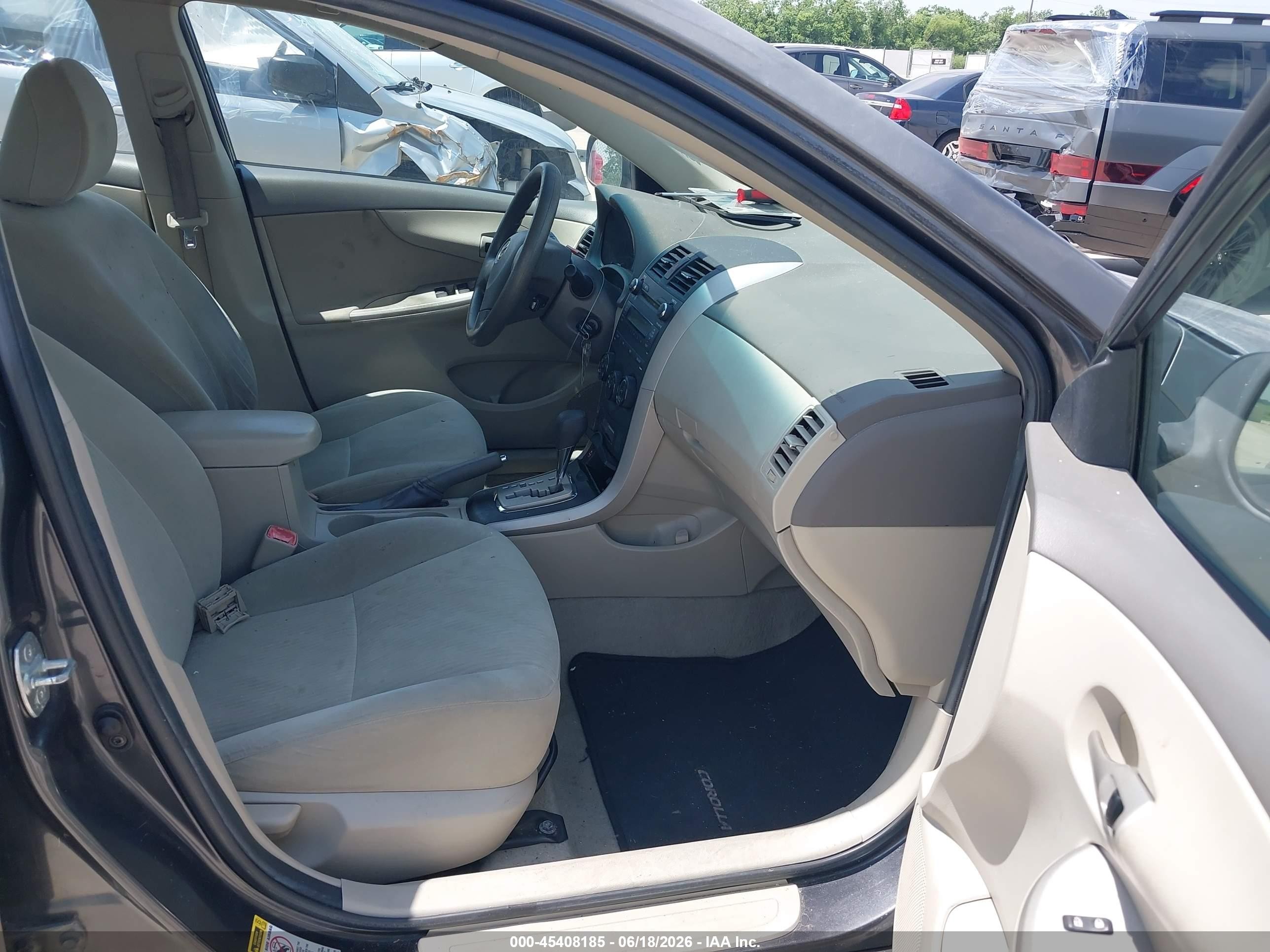 2010 Toyota Corolla Le Gray vin: 2T1BU4EE4AC492113