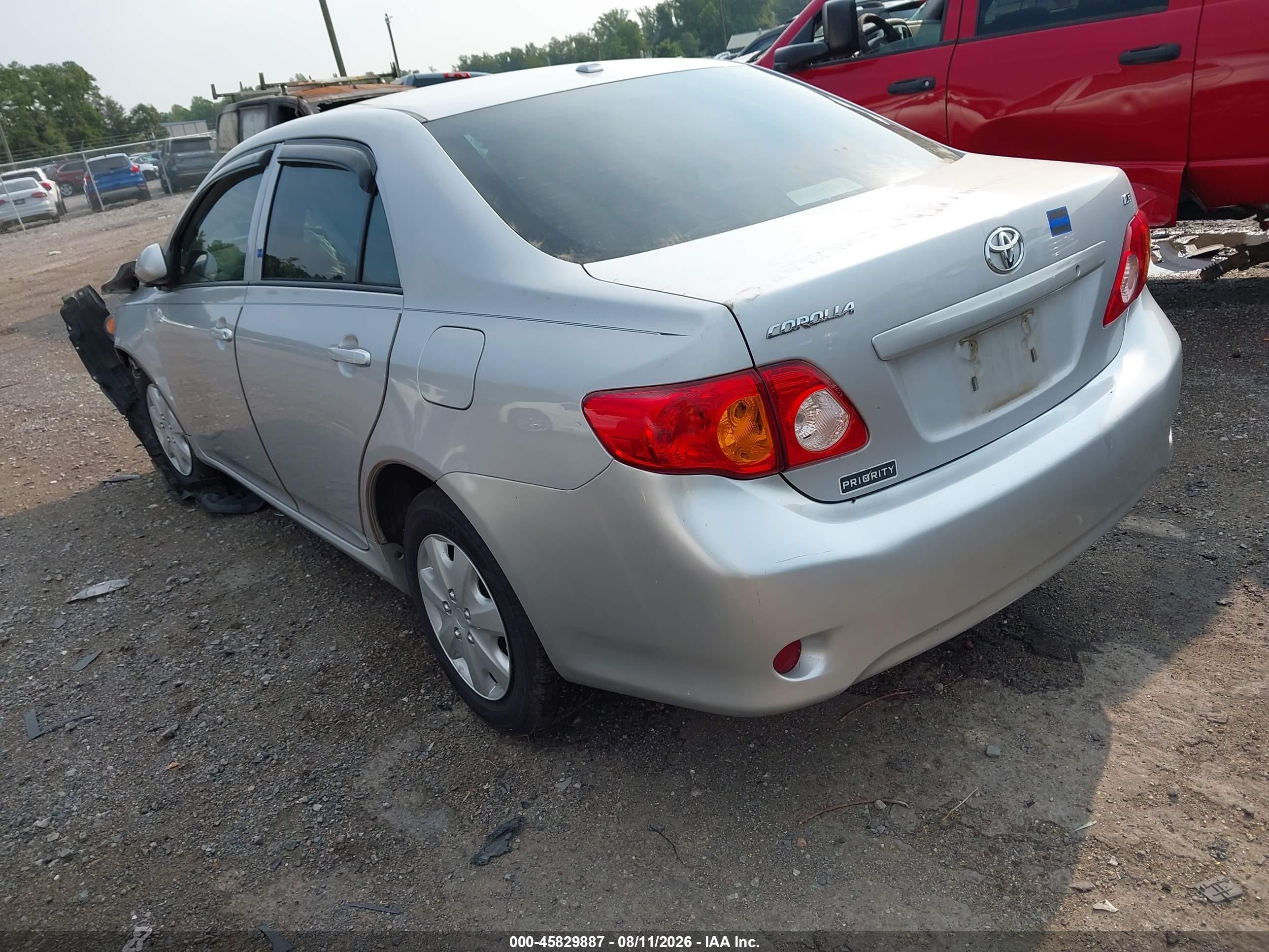 2010 Toyota Corolla Le Silver vin: 2T1BU4EE4AC519780