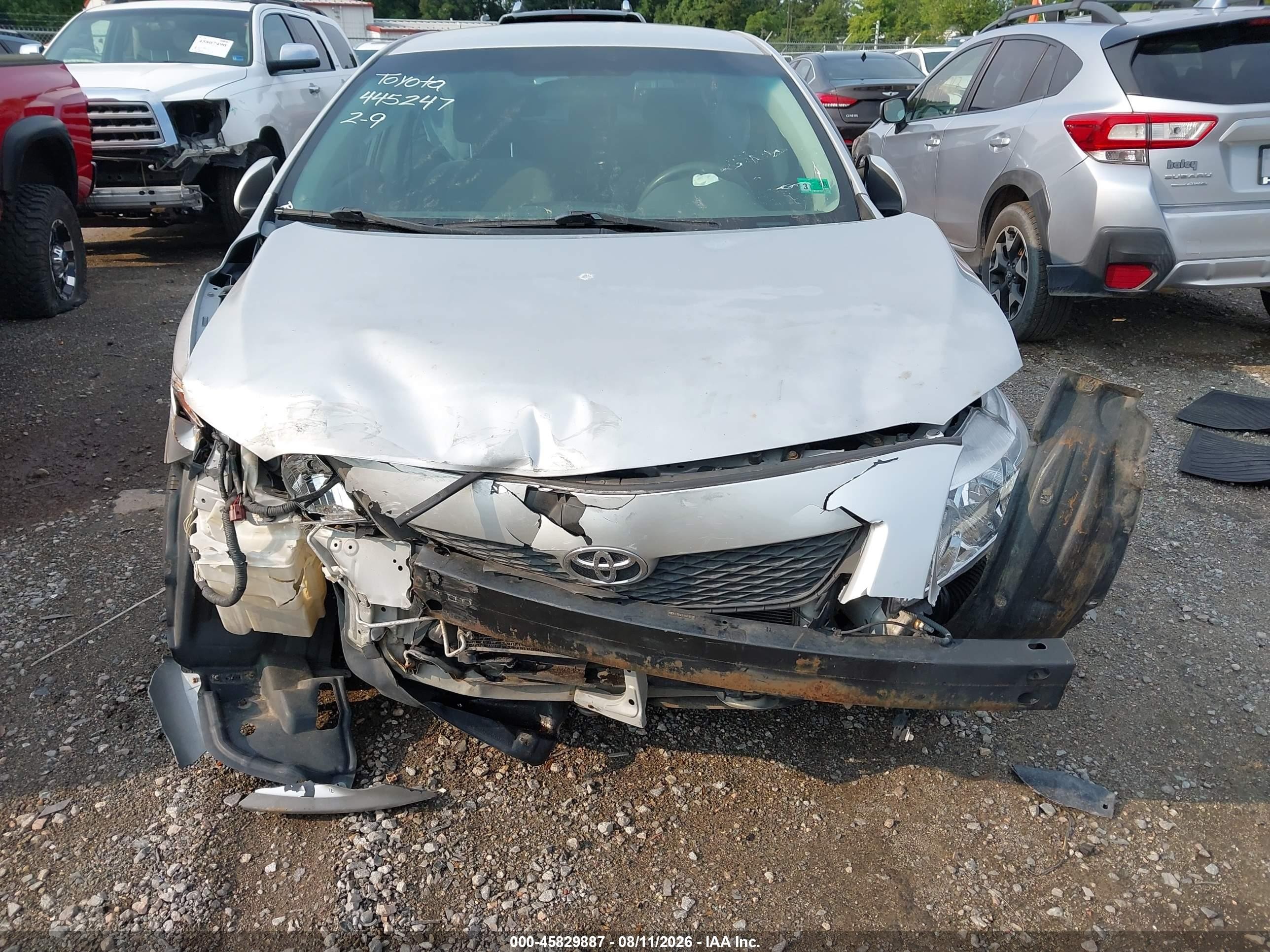 2010 Toyota Corolla Le Silver vin: 2T1BU4EE4AC519780
