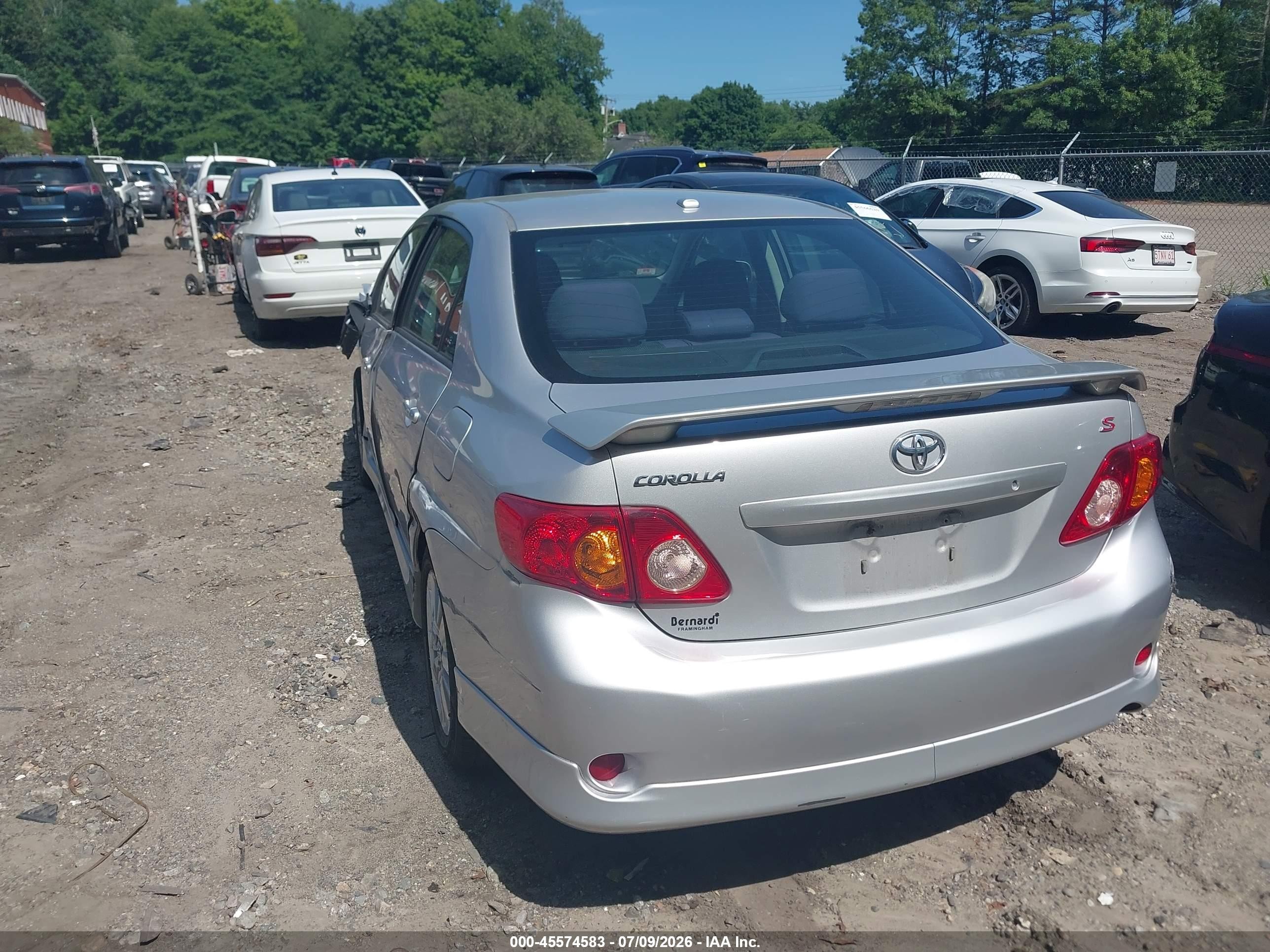 2010 Toyota Corolla S Серебряный vin: 2T1BU4EE4AC526924