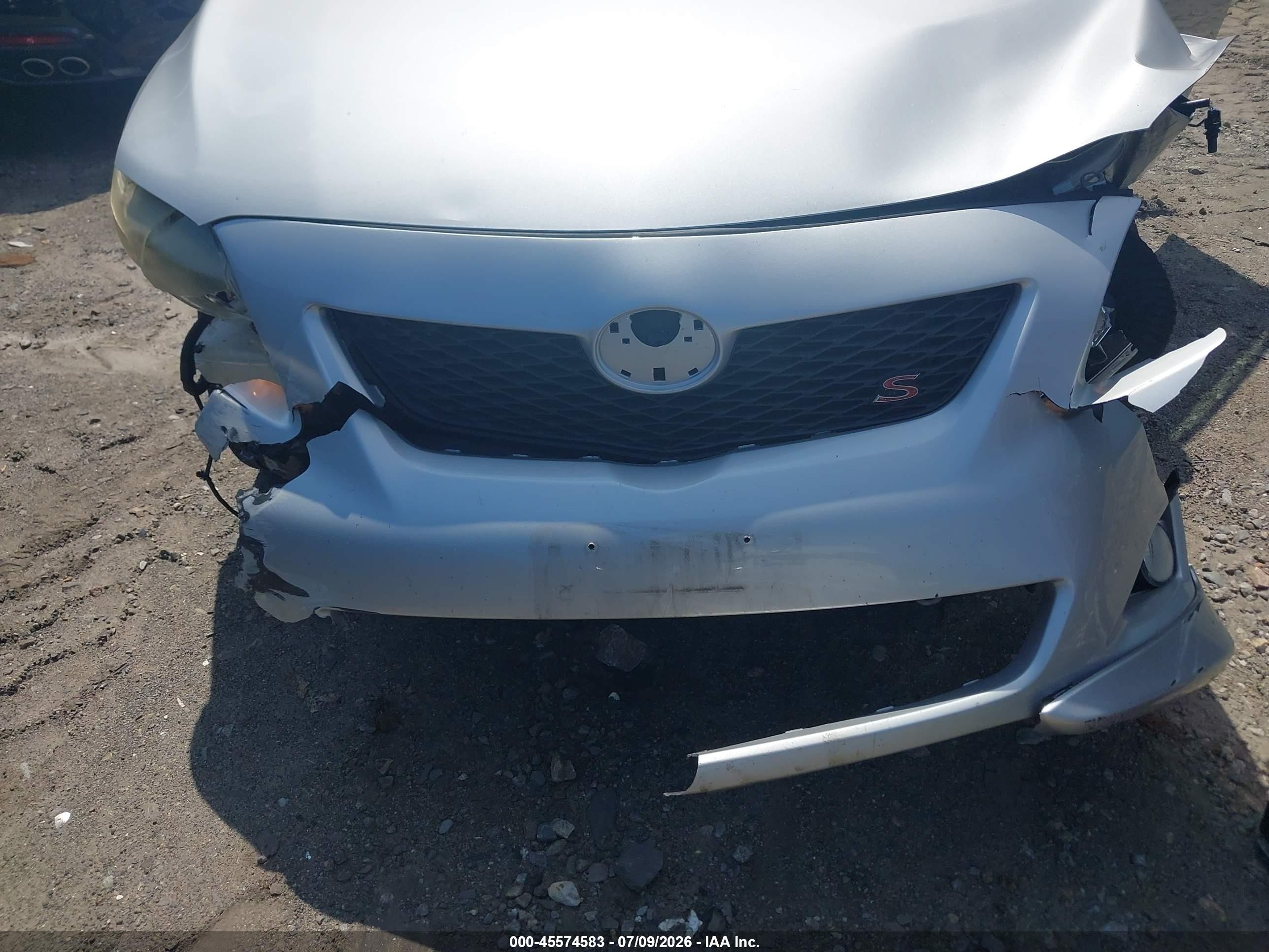 2010 Toyota Corolla S Серебряный vin: 2T1BU4EE4AC526924