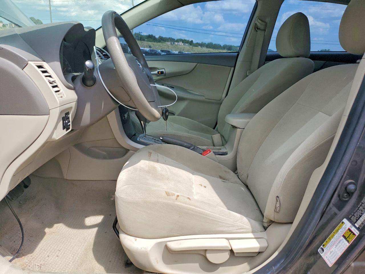 2010 Toyota Corolla Le Gray vin: 2T1BU4EE4AC532013