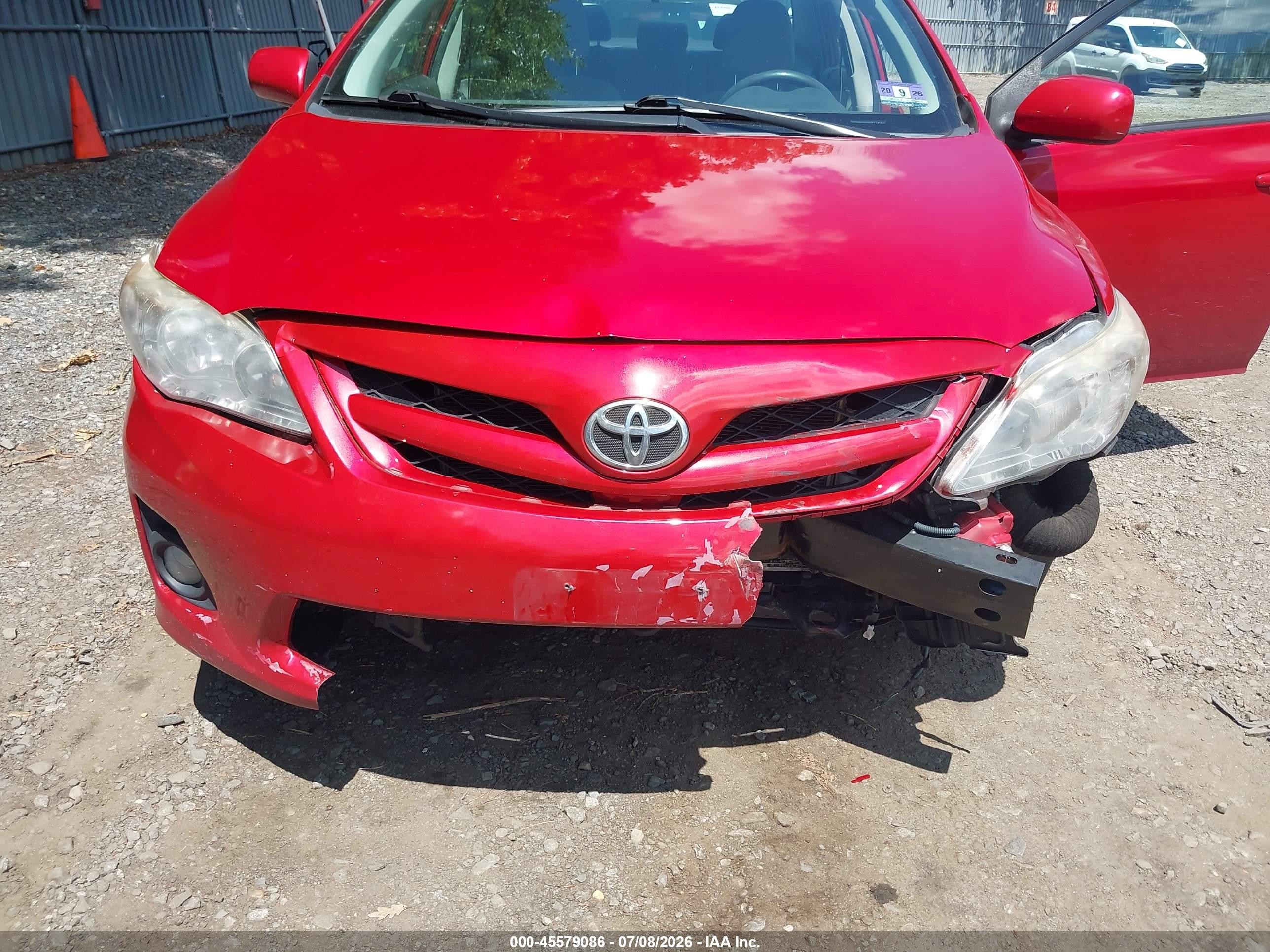 2011 Toyota Corolla Le Красный vin: 2T1BU4EE4BC538329