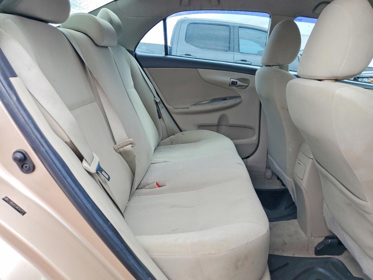 2011 Toyota Corolla Base Gold vin: 2T1BU4EE4BC543711