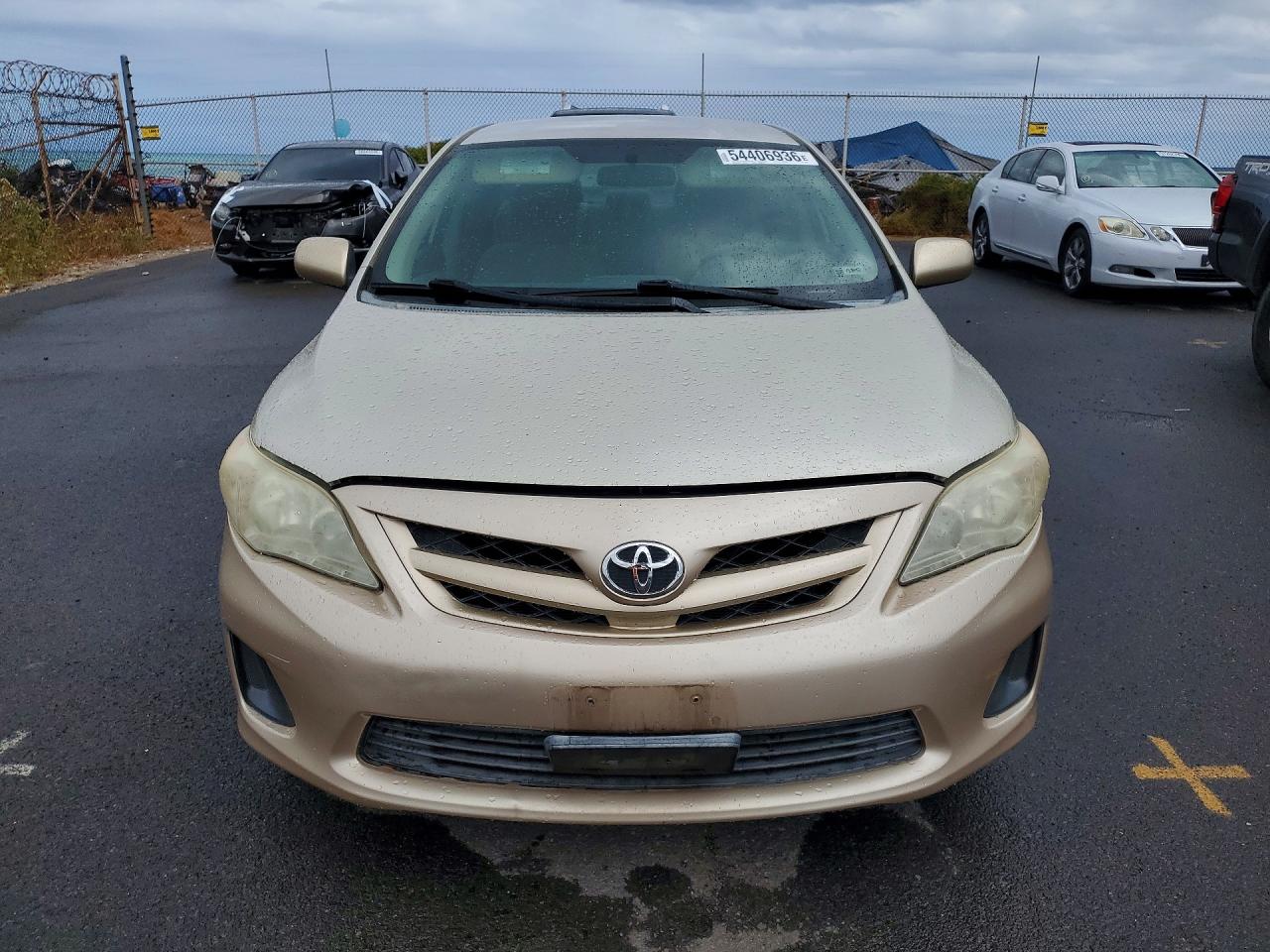 2011 Toyota Corolla Base Gold vin: 2T1BU4EE4BC543711