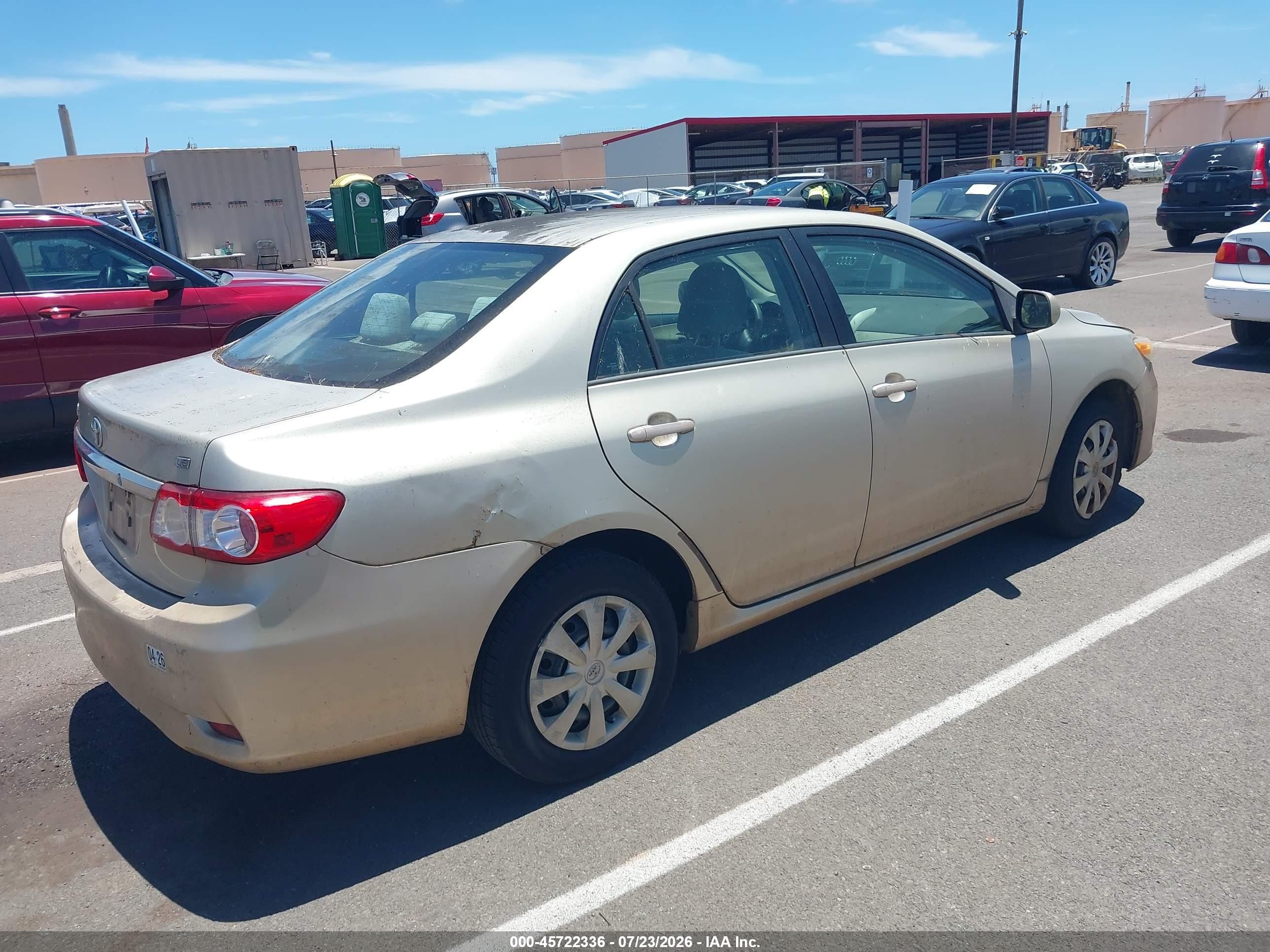 2011 Toyota Corolla Le Gold vin: 2T1BU4EE4BC546009