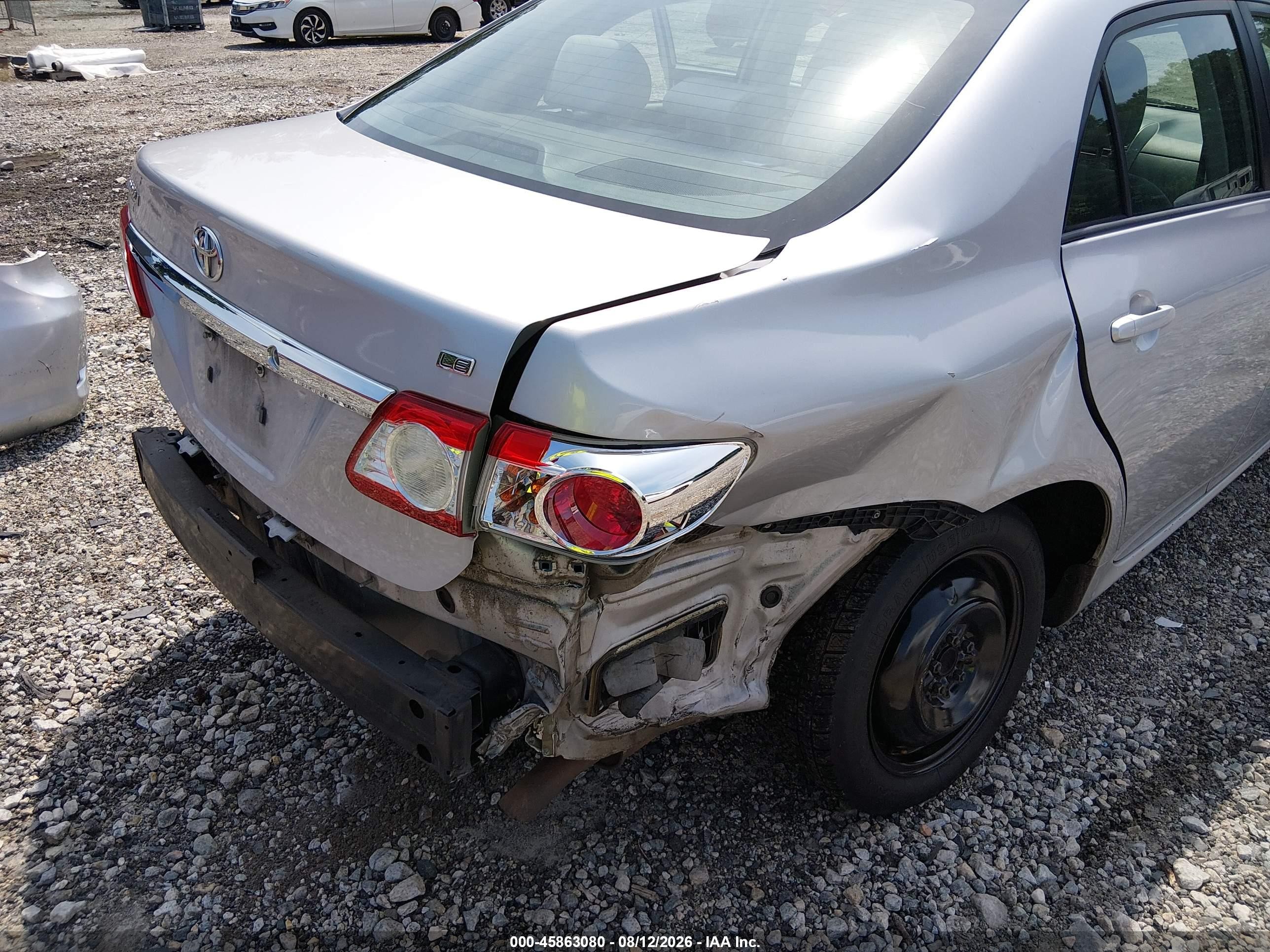 2011 Toyota Corolla Le Silver vin: 2T1BU4EE4BC559245