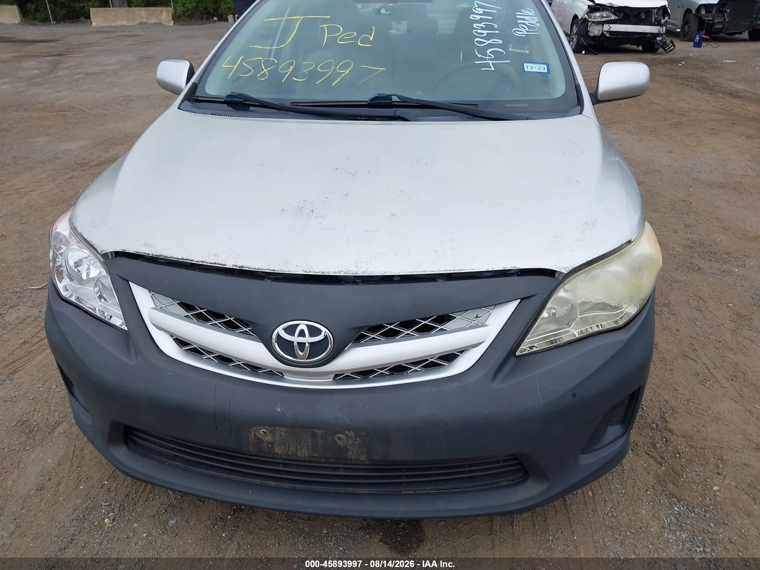 2011 Toyota Corolla Le Silver vin: 2T1BU4EE4BC561092