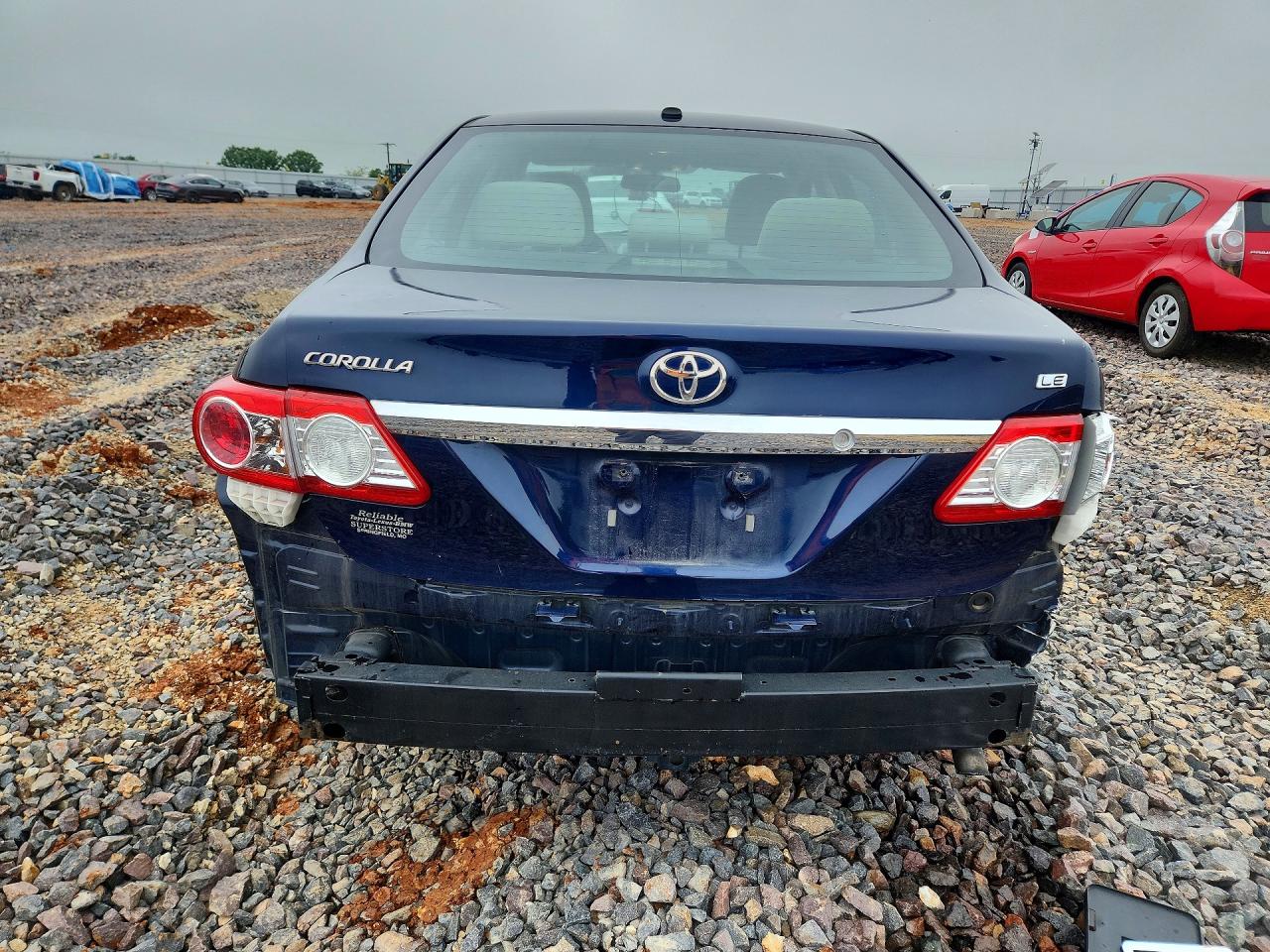 2011 Toyota Corolla Le Blue vin: 2T1BU4EE4BC567801