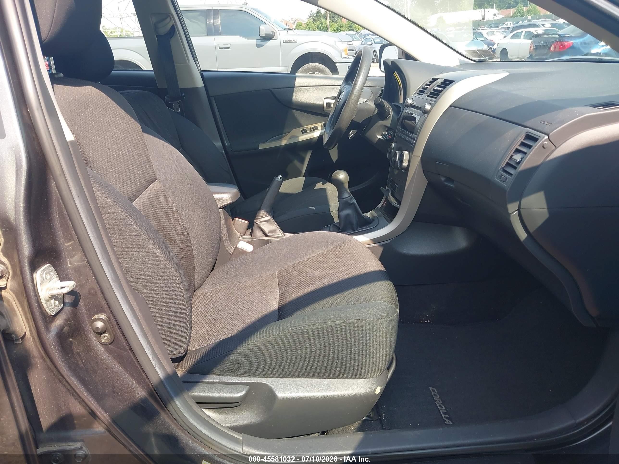 2011 Toyota Corolla S/le Серый vin: 2T1BU4EE4BC623252