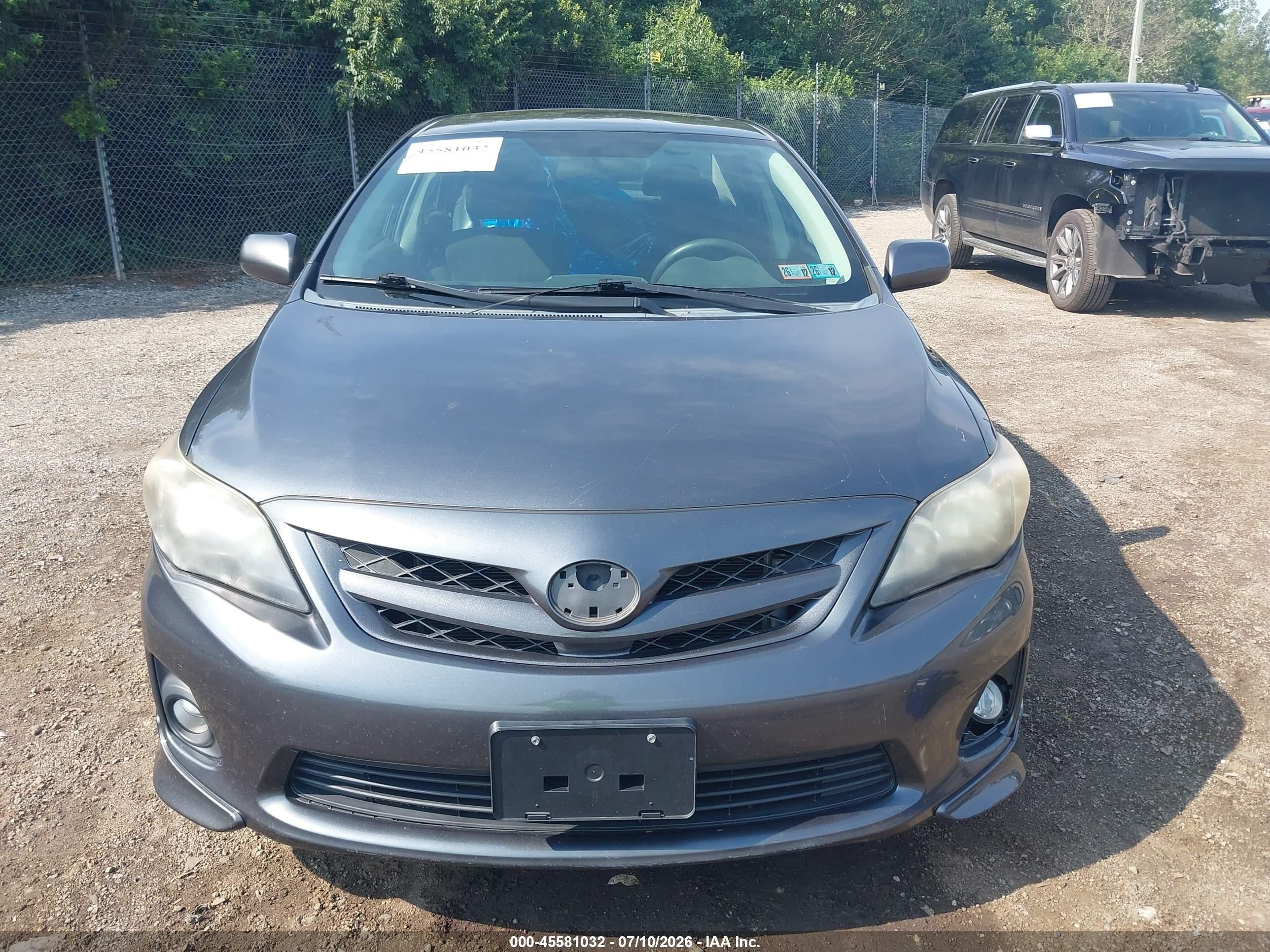 2011 Toyota Corolla S/le Серый vin: 2T1BU4EE4BC623252
