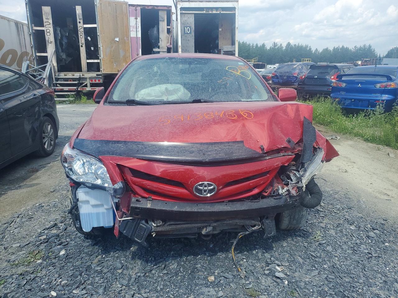 2011 Toyota Corolla Base Red vin: 2T1BU4EE4BC634770