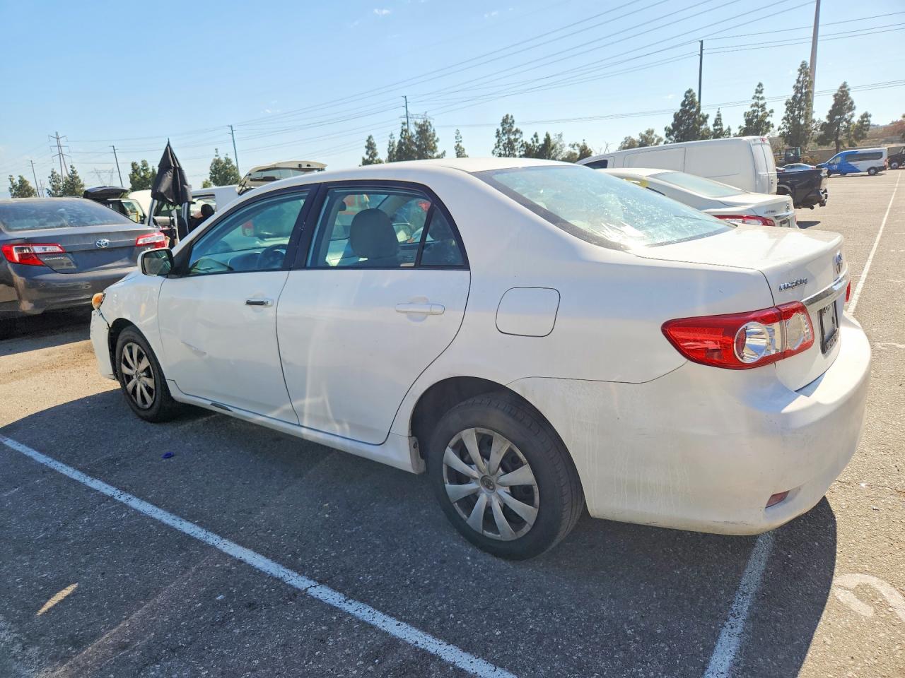 2011 Toyota 4r Ltd White vin: 2T1BU4EE4BC635966