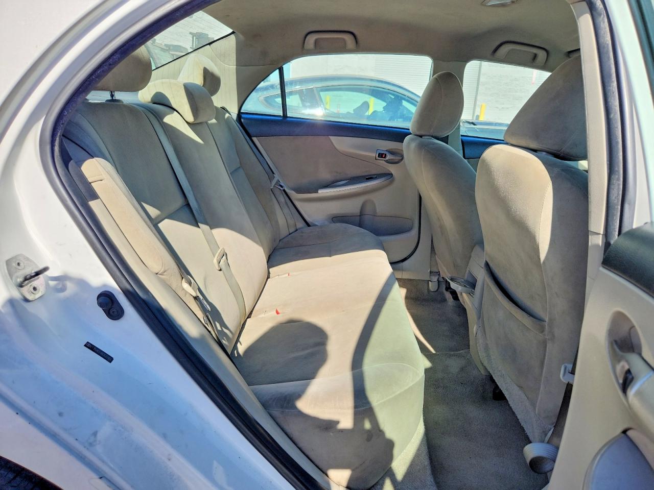 2011 Toyota 4r Ltd White vin: 2T1BU4EE4BC635966
