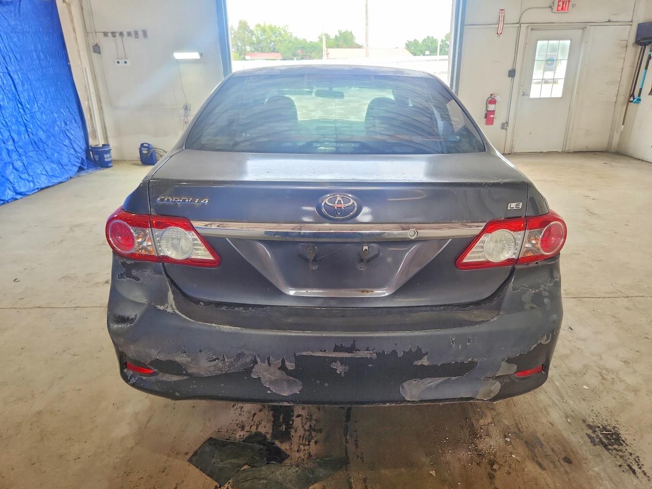 2011 Toyota Corolla Le Gray vin: 2T1BU4EE4BC639130