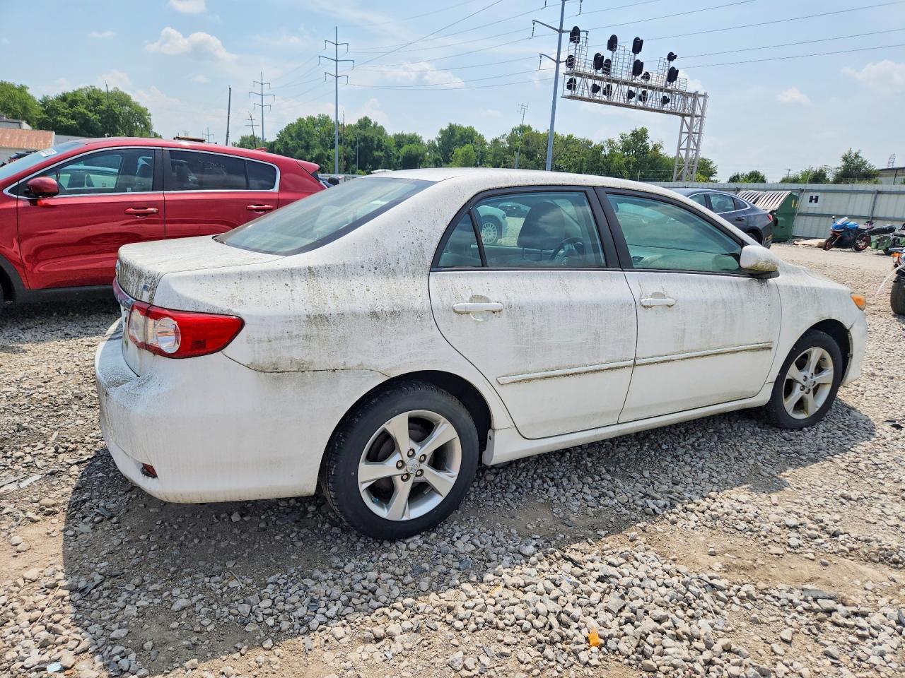 2011 Toyota Corolla Le White vin: 2T1BU4EE4BC639211