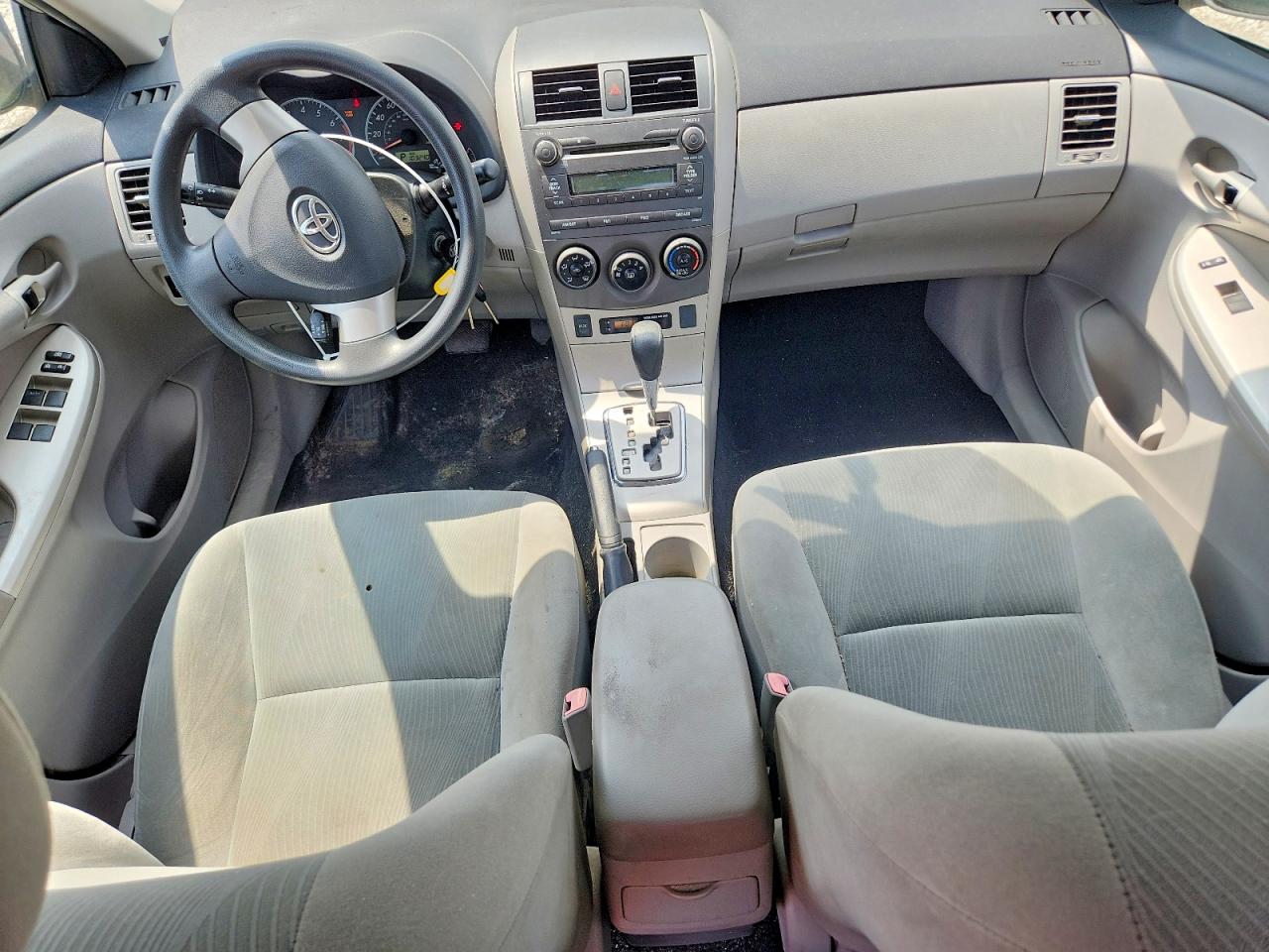 2011 Toyota Corolla Le White vin: 2T1BU4EE4BC639211