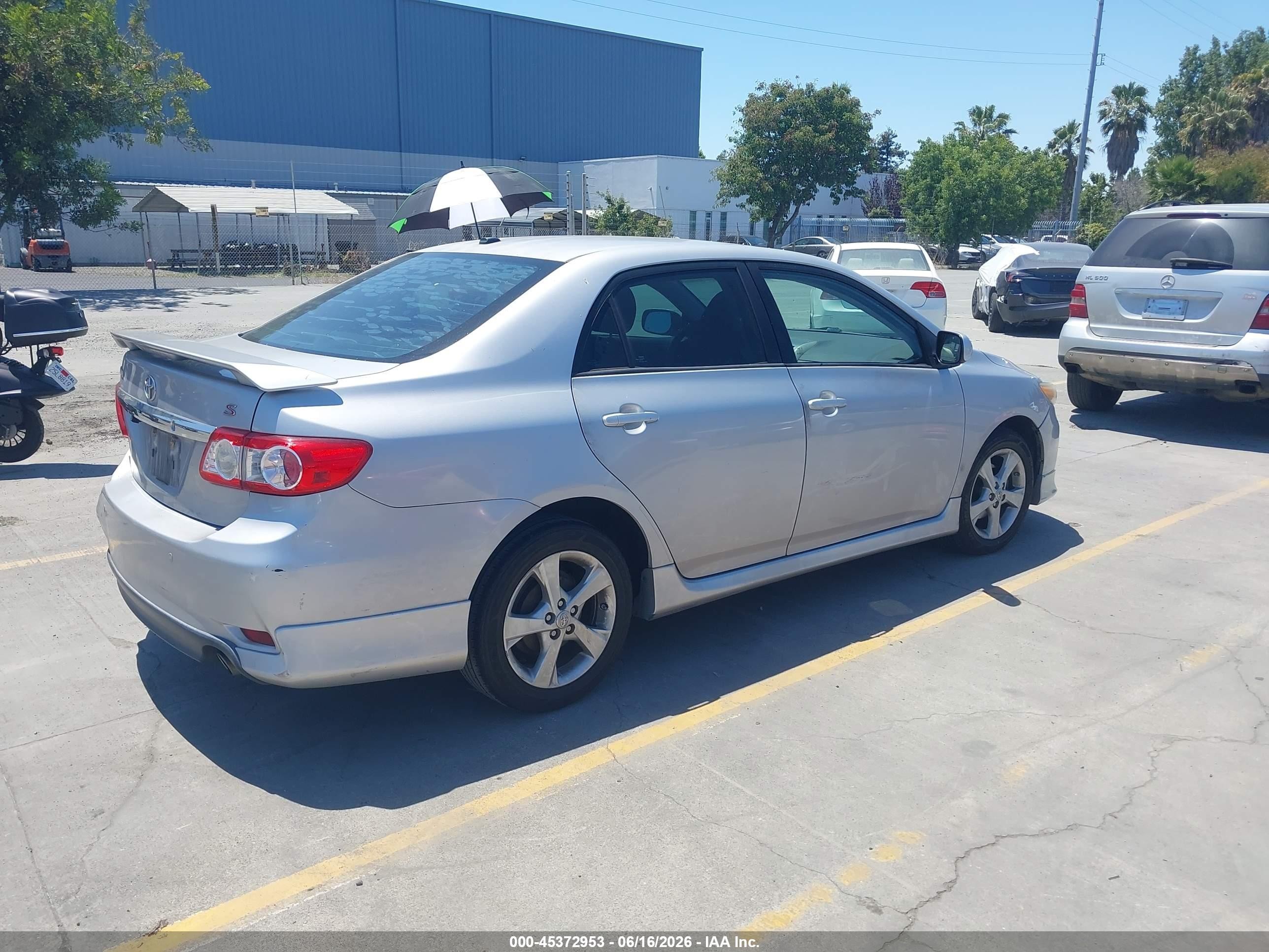 2011 Toyota Corolla S Gray vin: 2T1BU4EE4BC639998