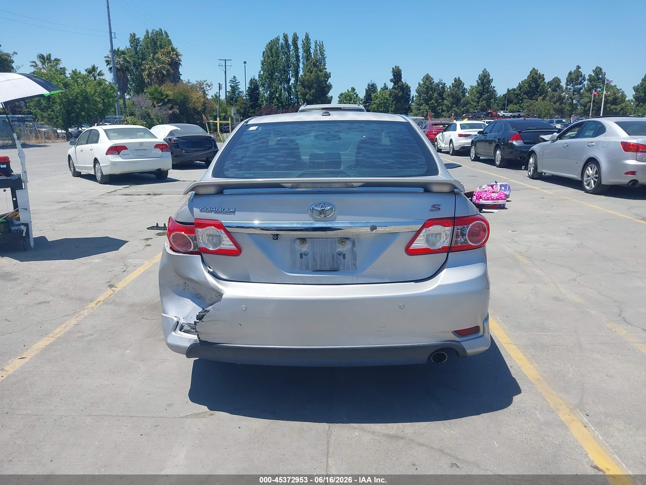 2011 Toyota Corolla S Gray vin: 2T1BU4EE4BC639998