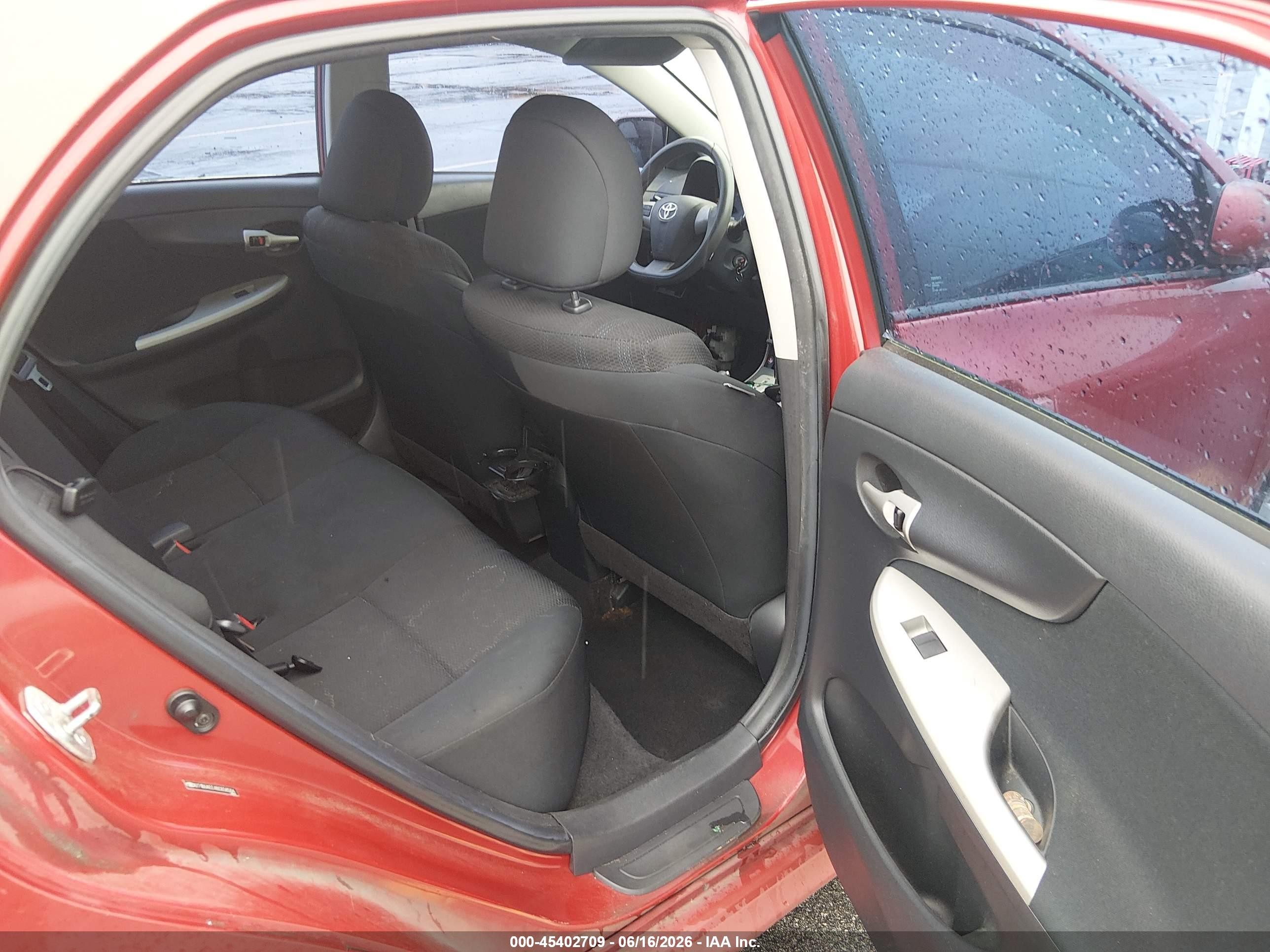 2011 Toyota Corolla S Red vin: 2T1BU4EE4BC658504