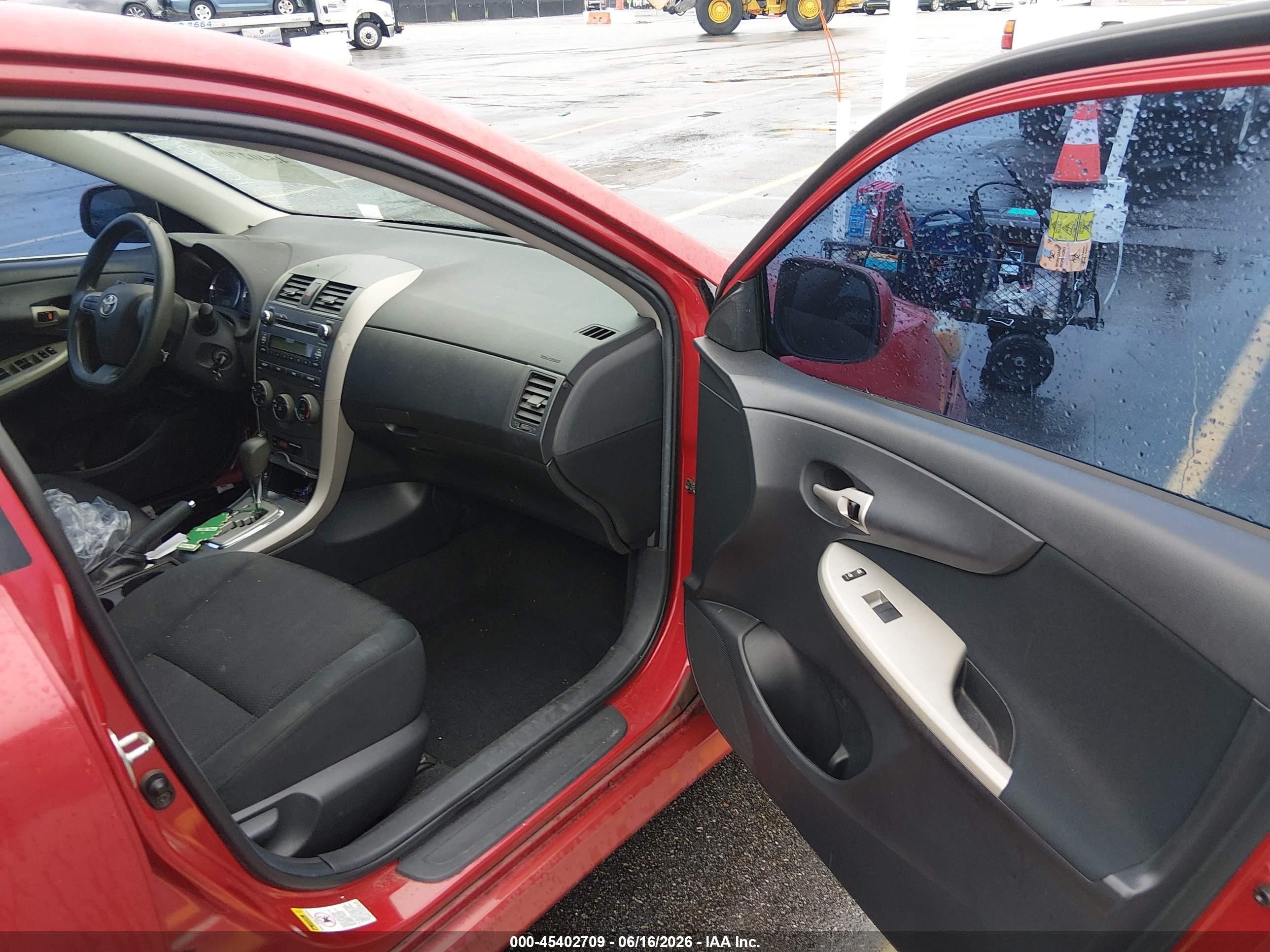2011 Toyota Corolla S Red vin: 2T1BU4EE4BC658504