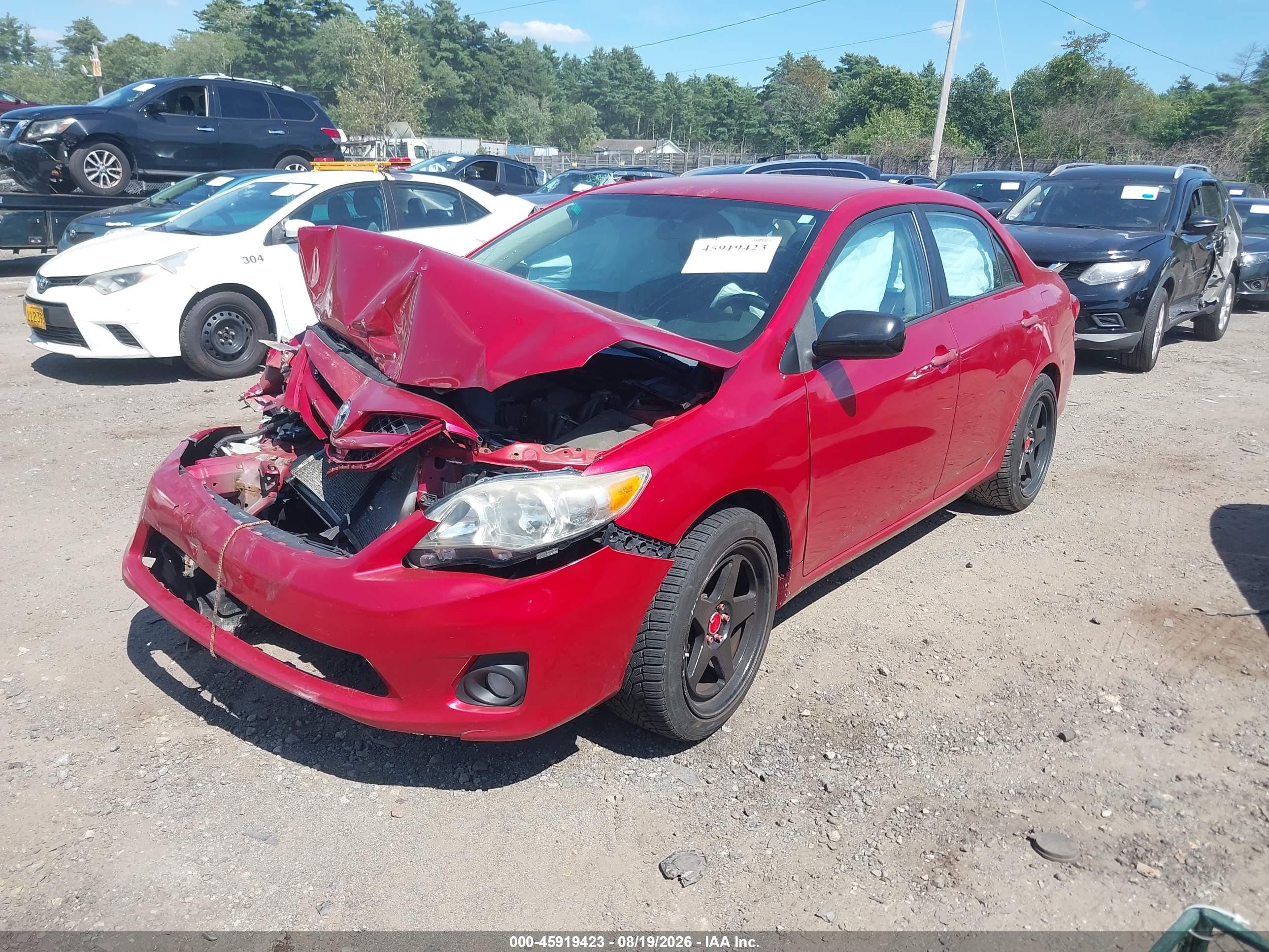 2011 Toyota Corolla Le Red vin: 2T1BU4EE4BC664819