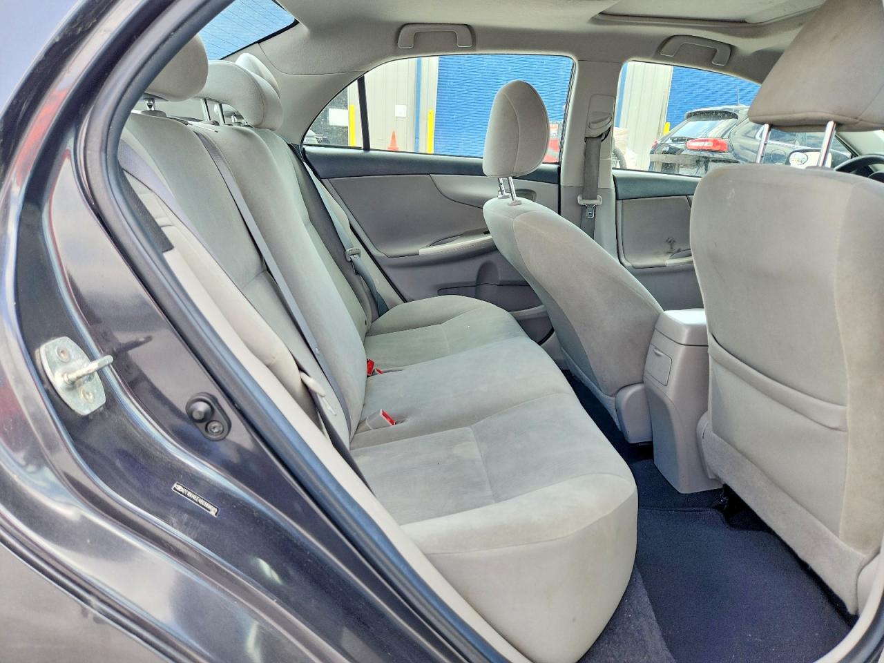 2011 Toyota Corolla Le Gray vin: 2T1BU4EE4BC668689
