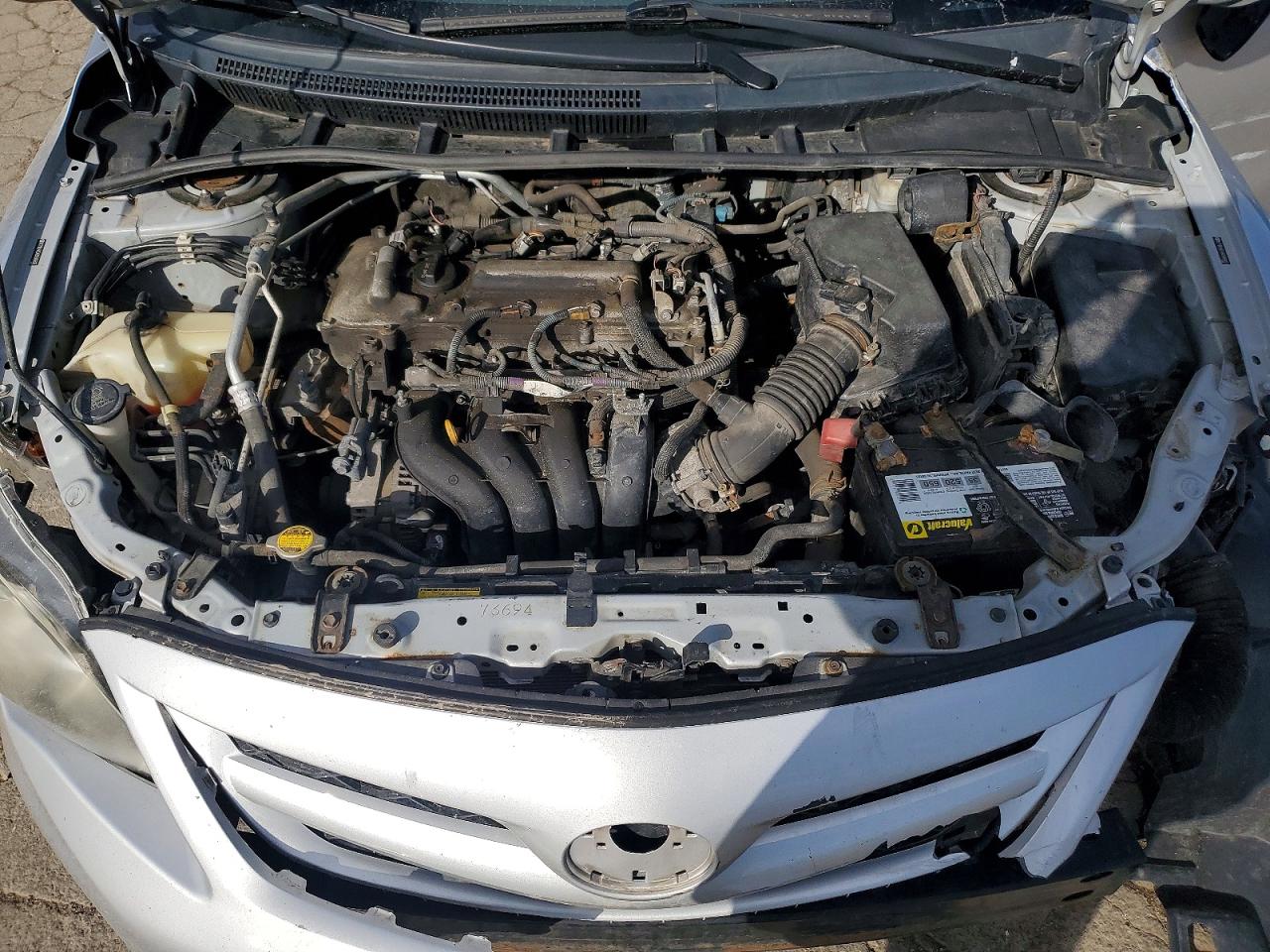 2011 Toyota Corolla S Silver vin: 2T1BU4EE4BC686805
