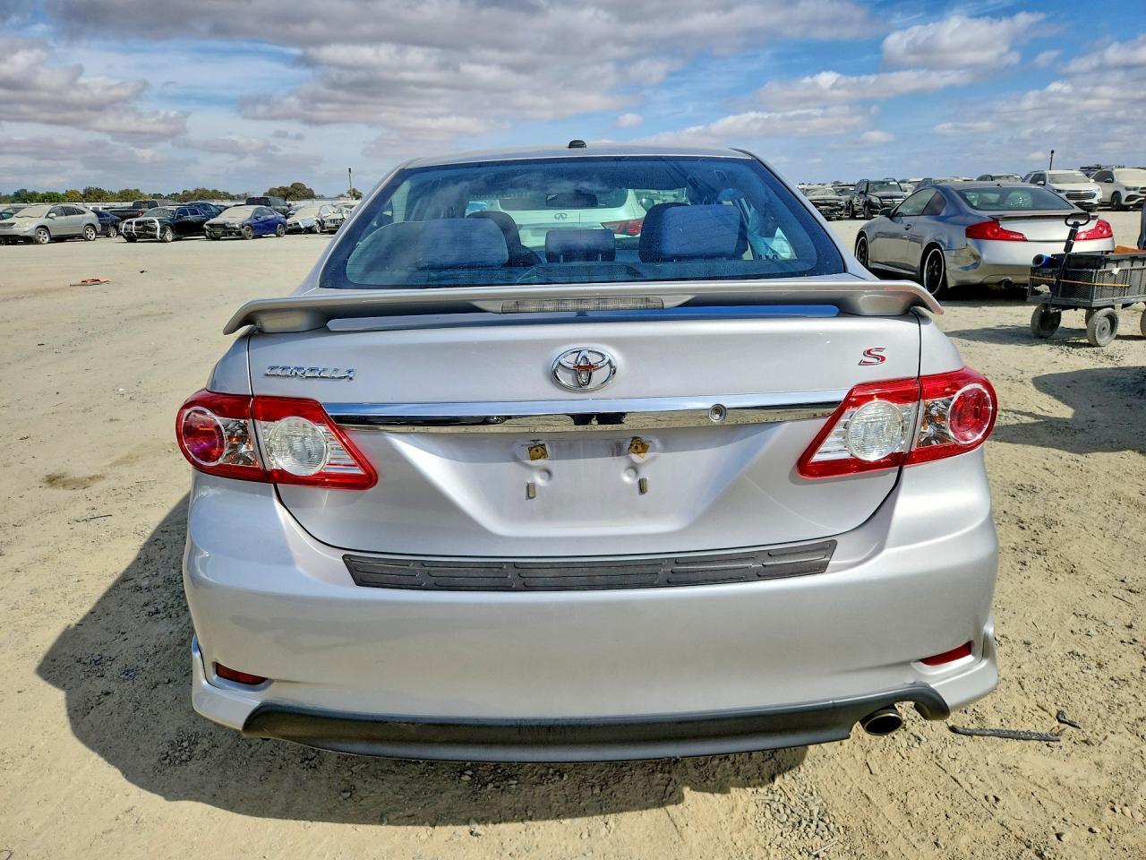 2011 Toyota Corolla S Silver vin: 2T1BU4EE4BC688957
