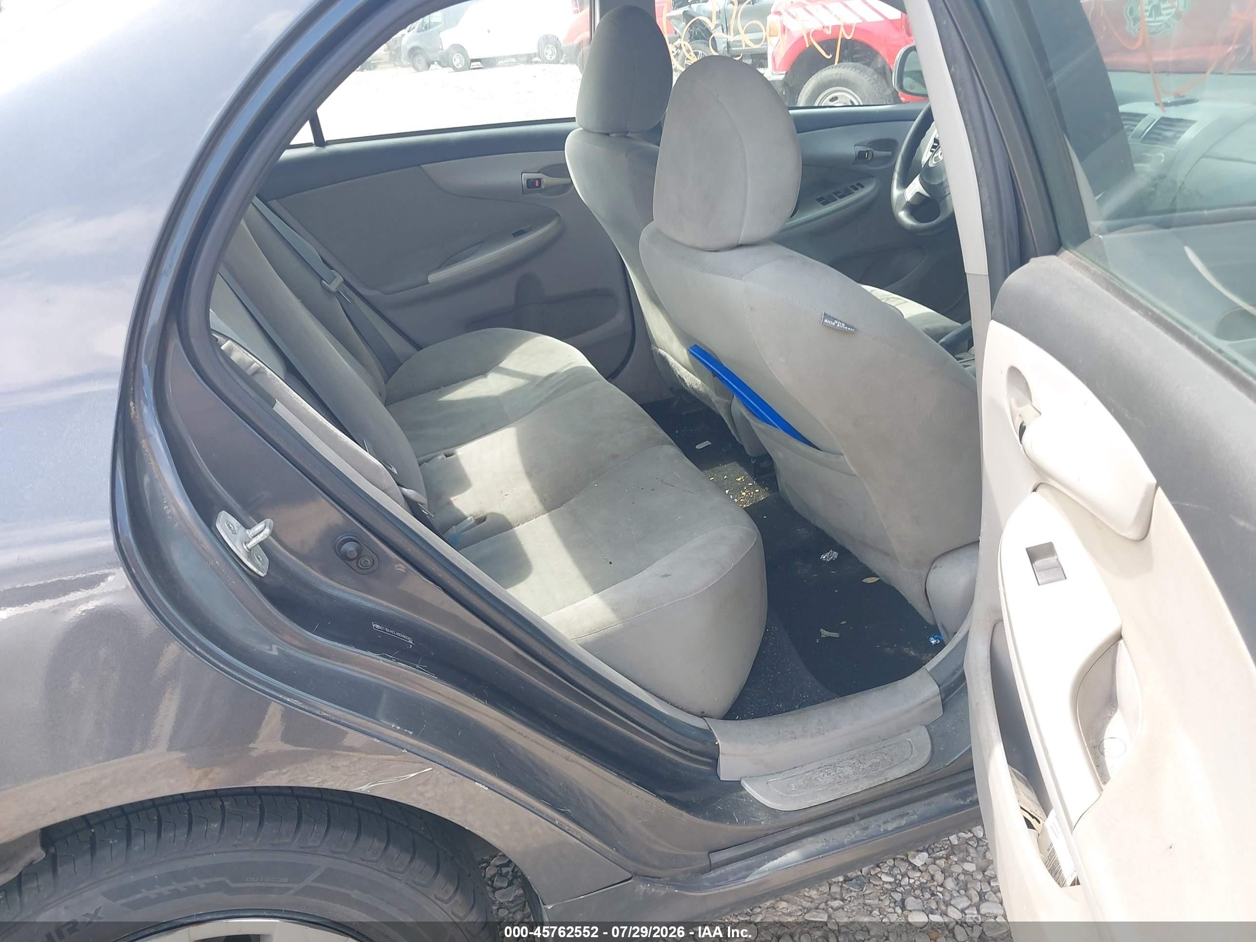 2011 Toyota Corolla Le Gray vin: 2T1BU4EE4BC689283