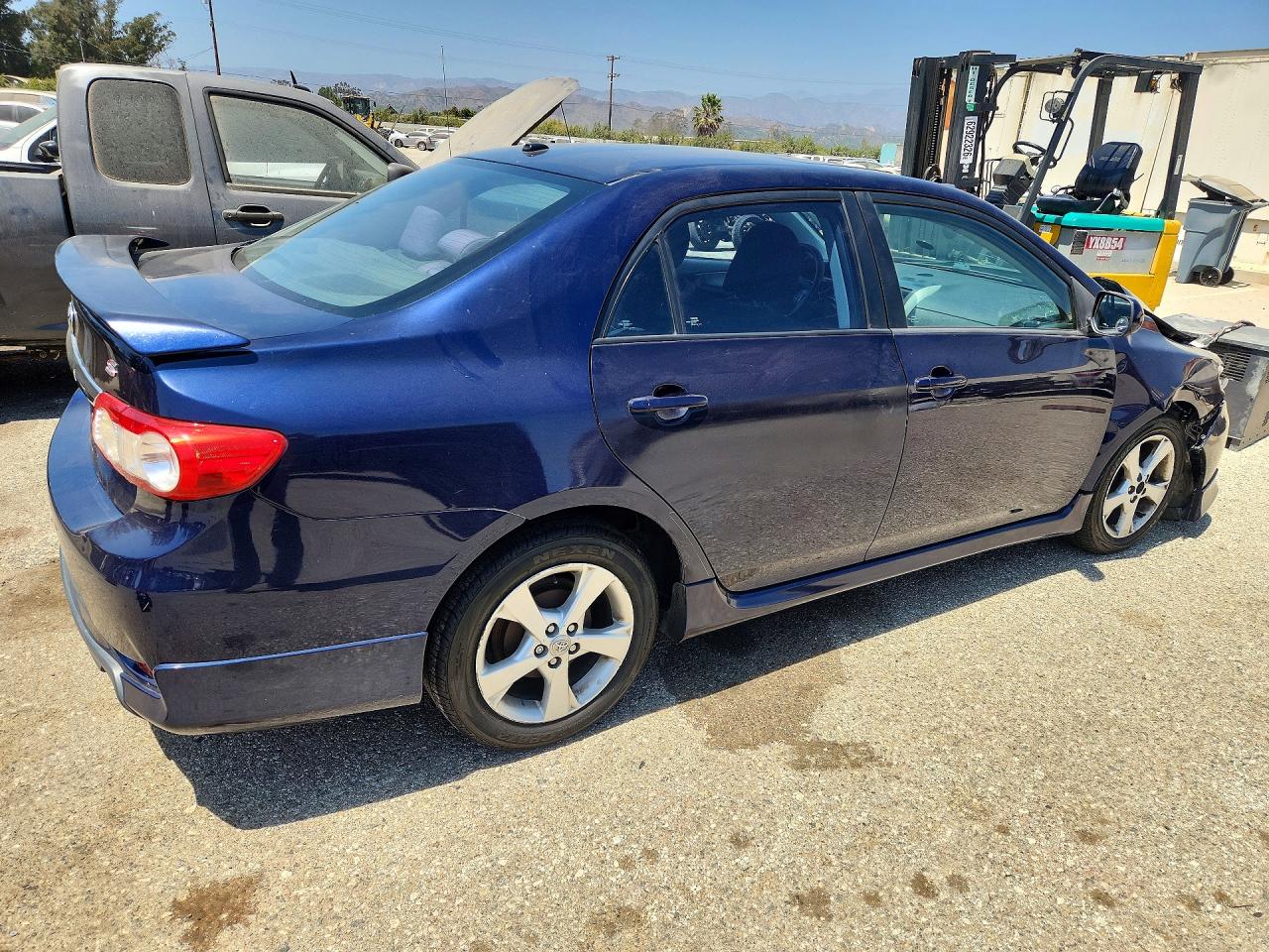 2011 Toyota Corolla S Blue vin: 2T1BU4EE4BC693625