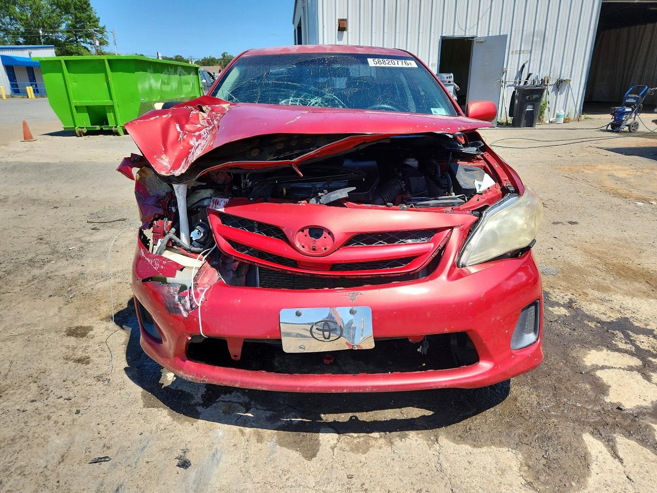 2011 Toyota Corolla Le Red vin: 2T1BU4EE4BC698355