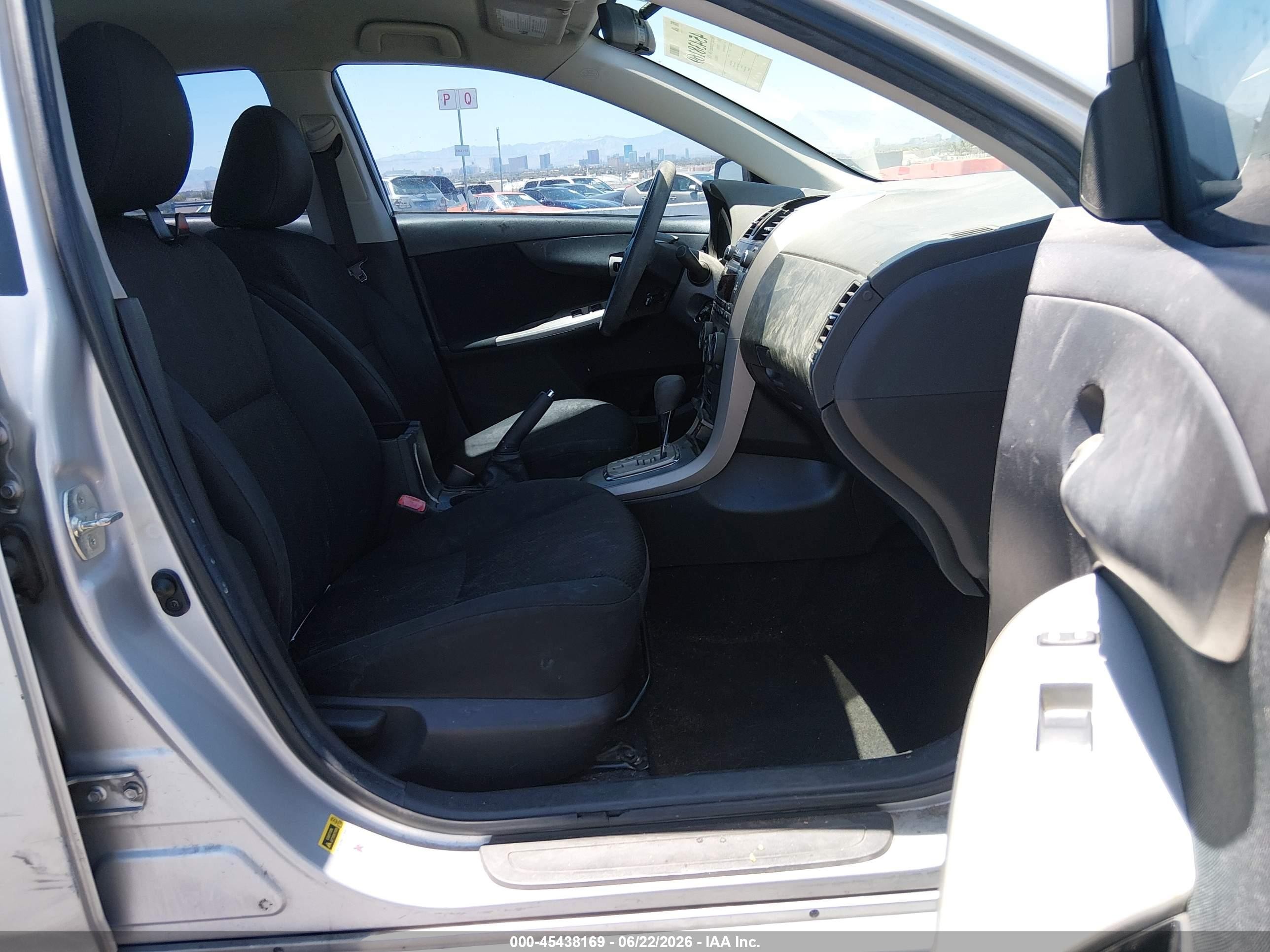 2011 Toyota Corolla S Silver vin: 2T1BU4EE4BC703876