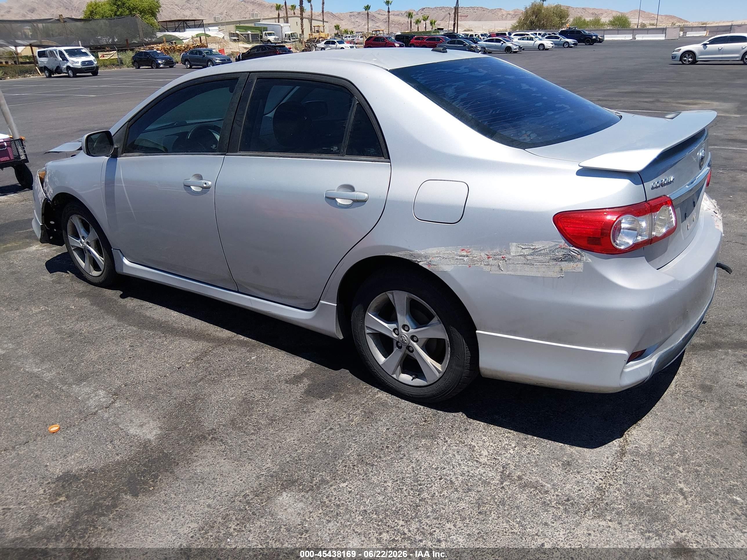 2011 Toyota Corolla S Silver vin: 2T1BU4EE4BC703876