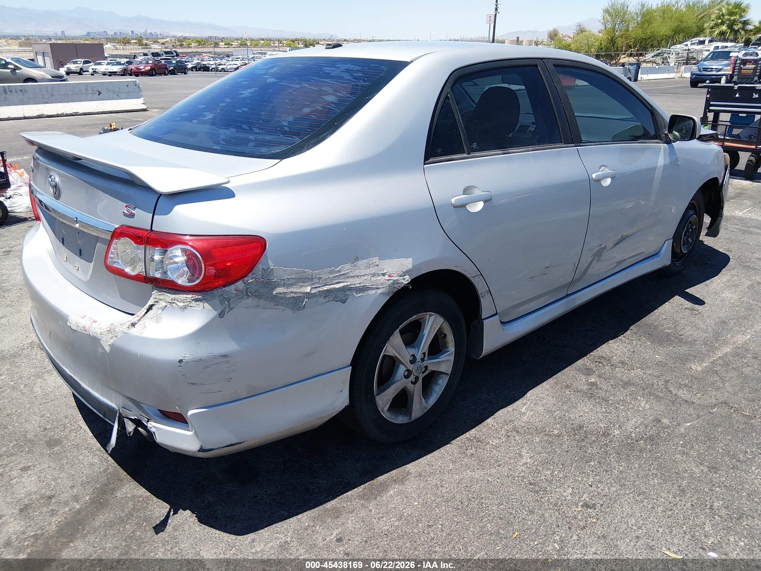 2011 Toyota Corolla S Silver vin: 2T1BU4EE4BC703876