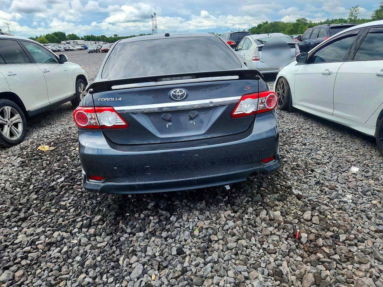 2011 Toyota Corolla S Silver vin: 2T1BU4EE4BC710942